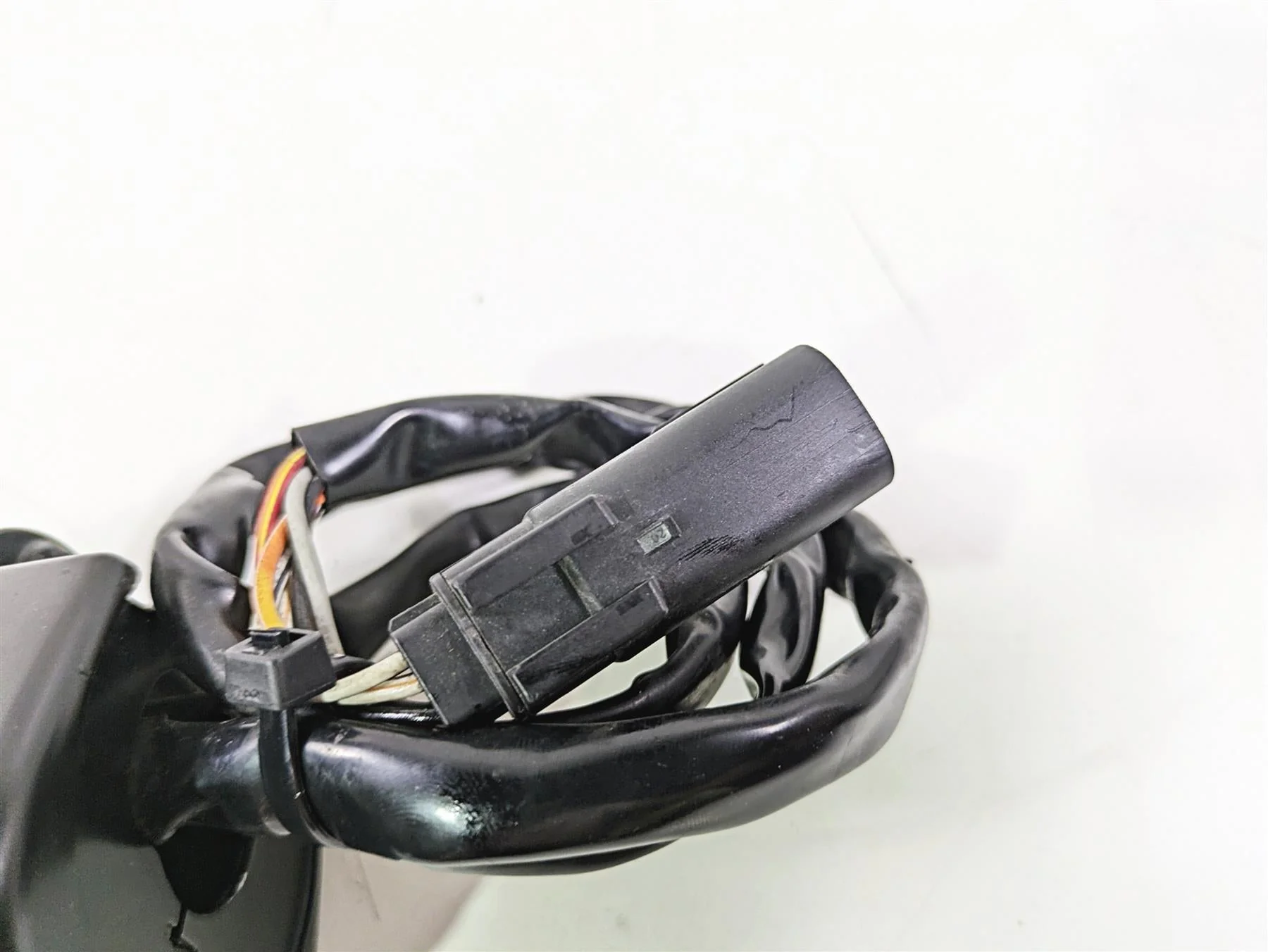 2016 Harley VRSCDX Night Rod Right Hand Control Switch 71684-06A 71621-08 - Image 8