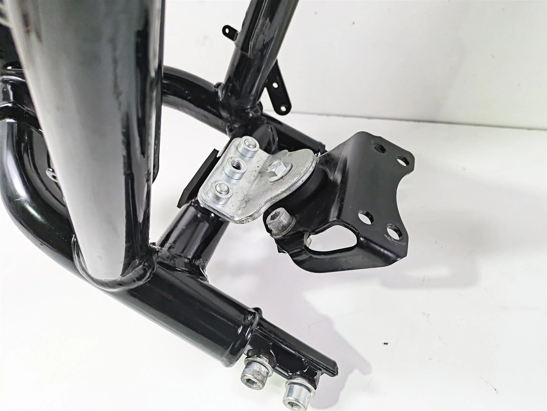 2016 Harley VRSCDX Night Rod Straight Main Frame Chassis 47764-08 - Image 9