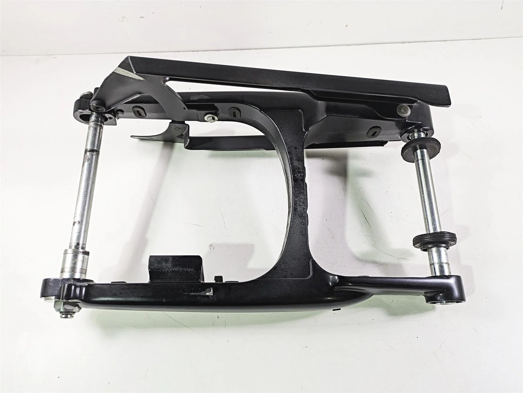 2016 Harley VRSCDX Night Rod Swingarm Swing Arm & Guards 48612-07A - Image 5