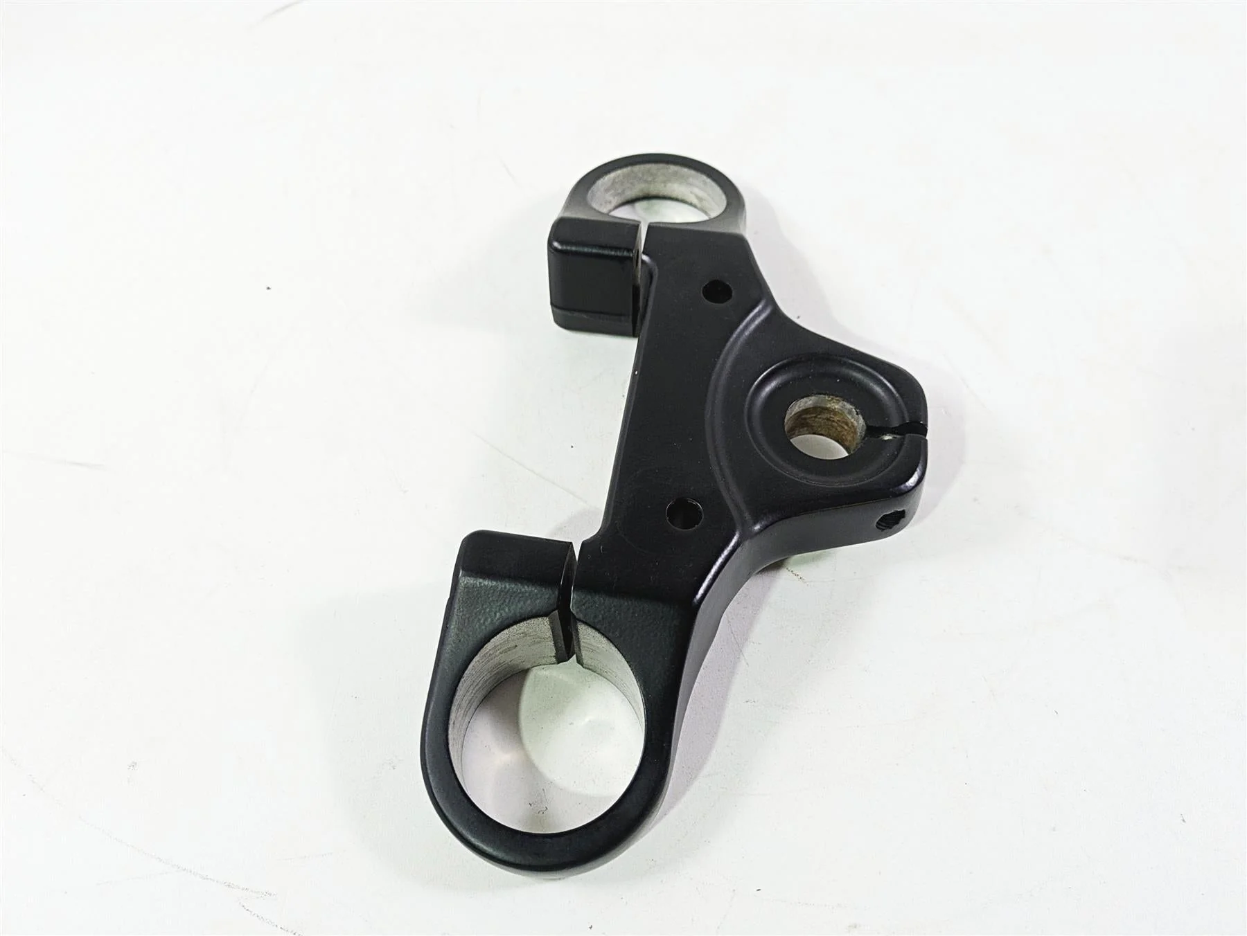2016 Harley VRSCDX Night Rod Upper Triple Tree Steering Clamp 45900017 - Image 12