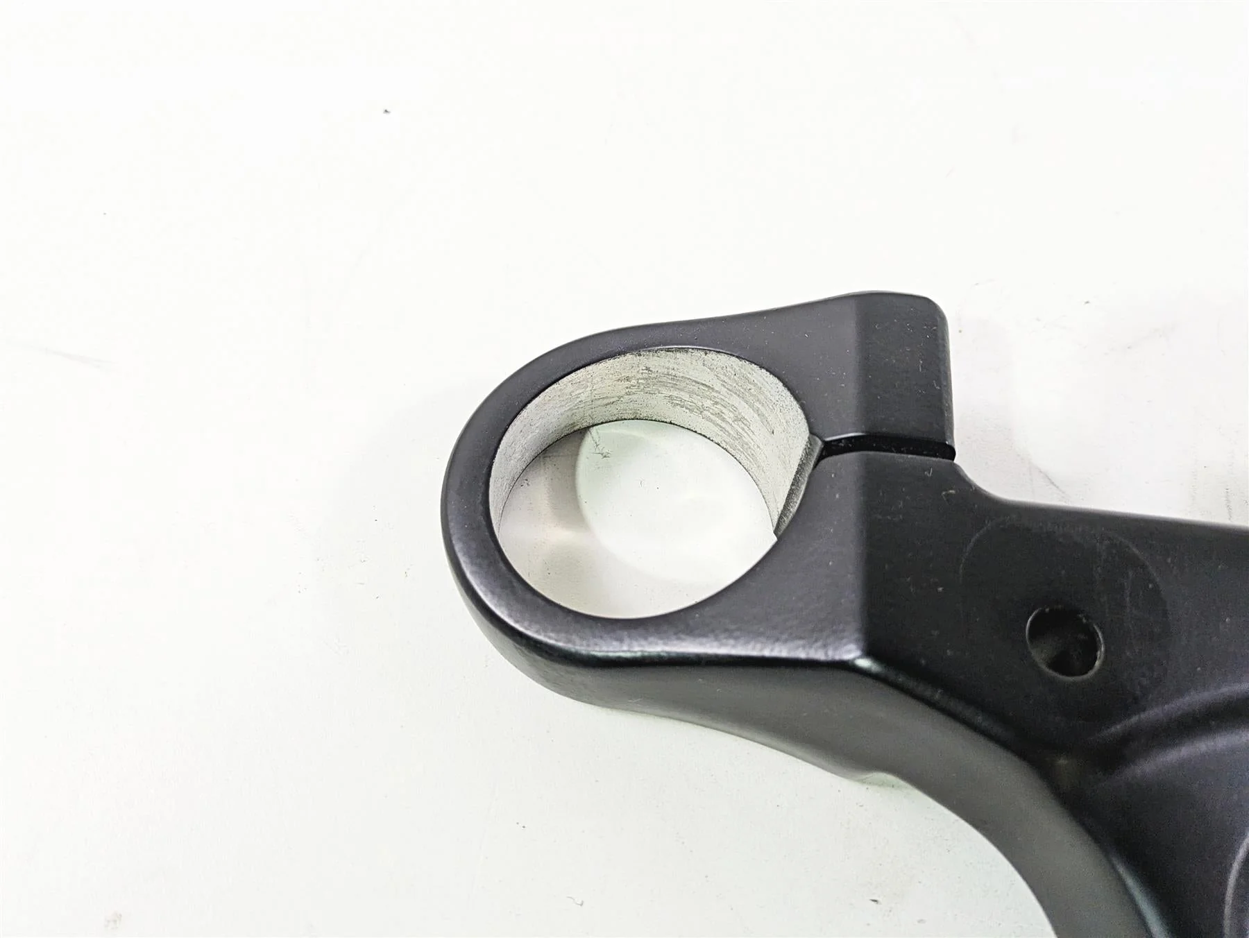 2016 Harley VRSCDX Night Rod Upper Triple Tree Steering Clamp 45900017 - Image 4