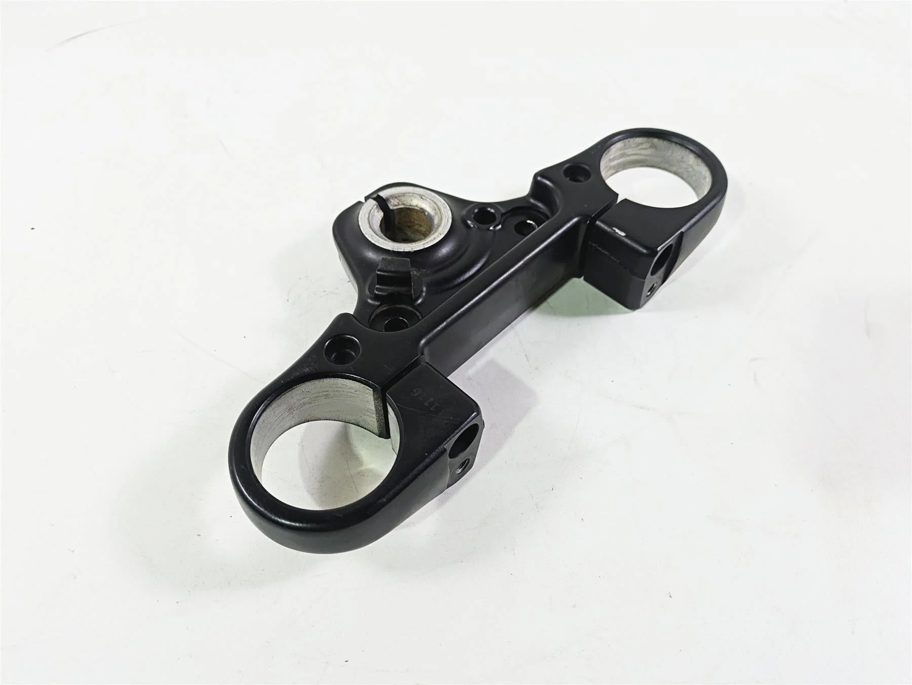 2016 Harley VRSCDX Night Rod Upper Triple Tree Steering Clamp 45900017 - Image 9