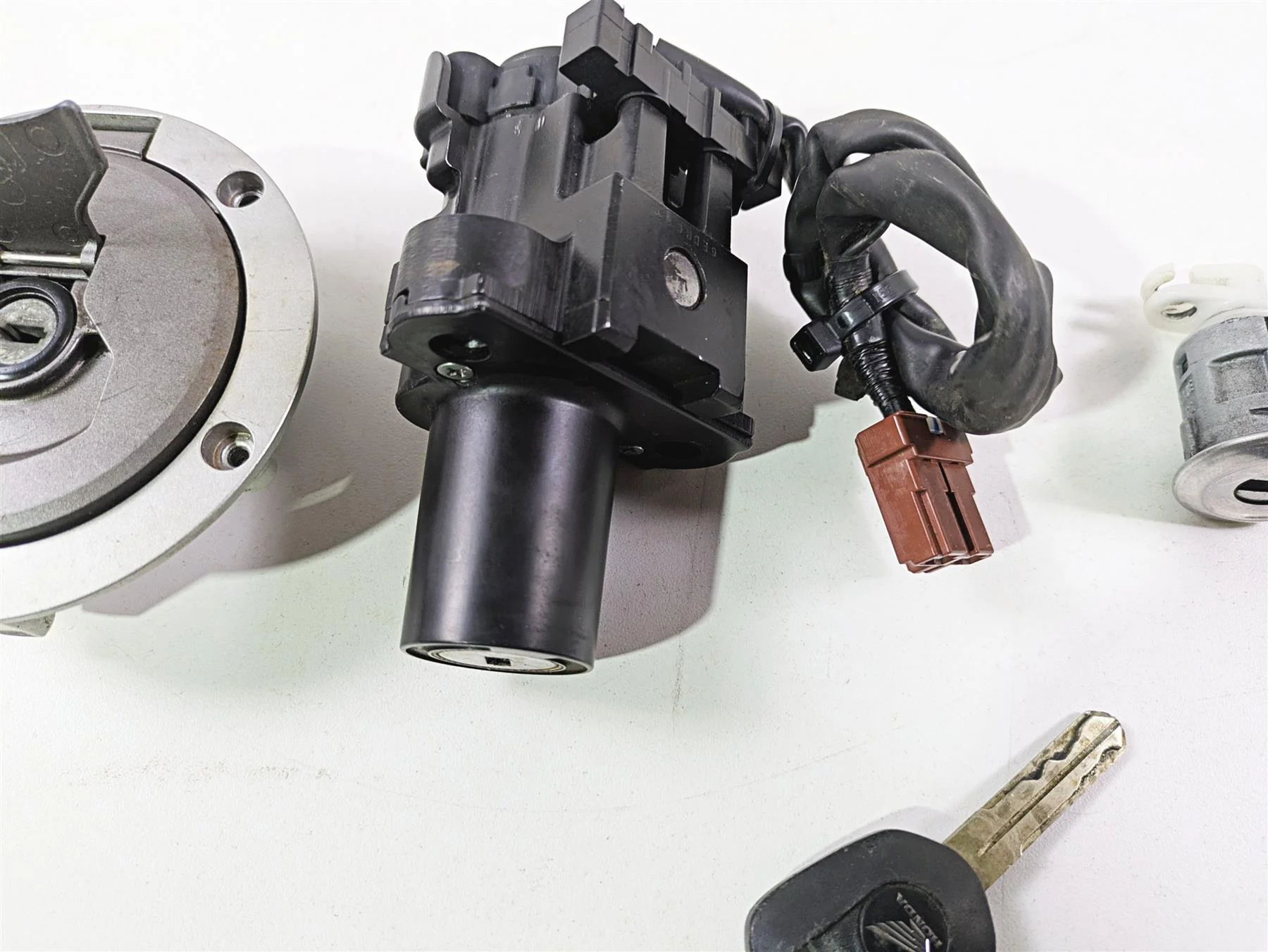2016 Honda CBR650 F Ignition Switch Key Lock Set 35010-MJE-A02 35010-MJE-A04 - Image 6