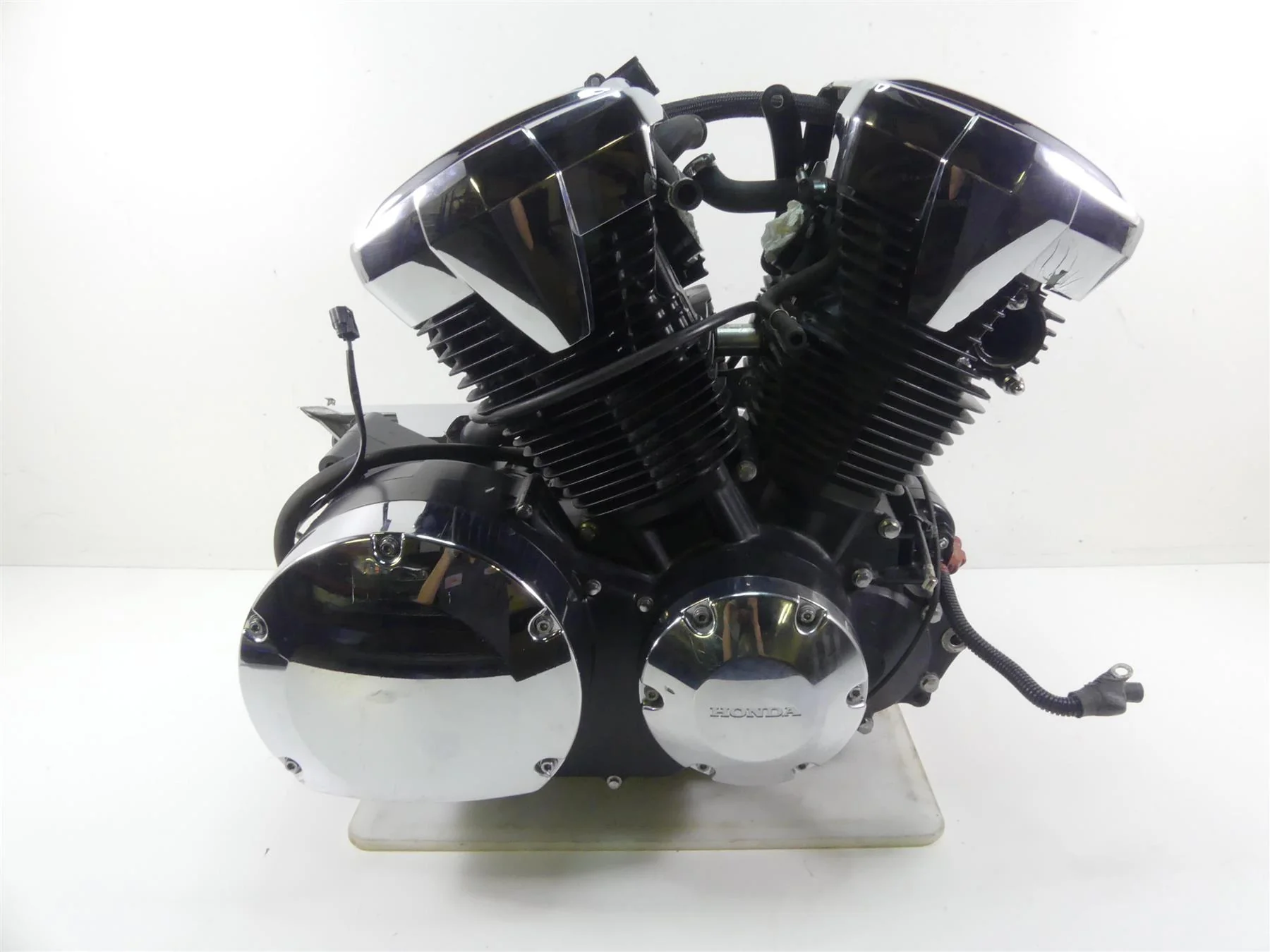 2016 Honda VT1300 CRG Stateline Running Engine Motor 28K  - Video 11100-MFY-A00 - Image 4