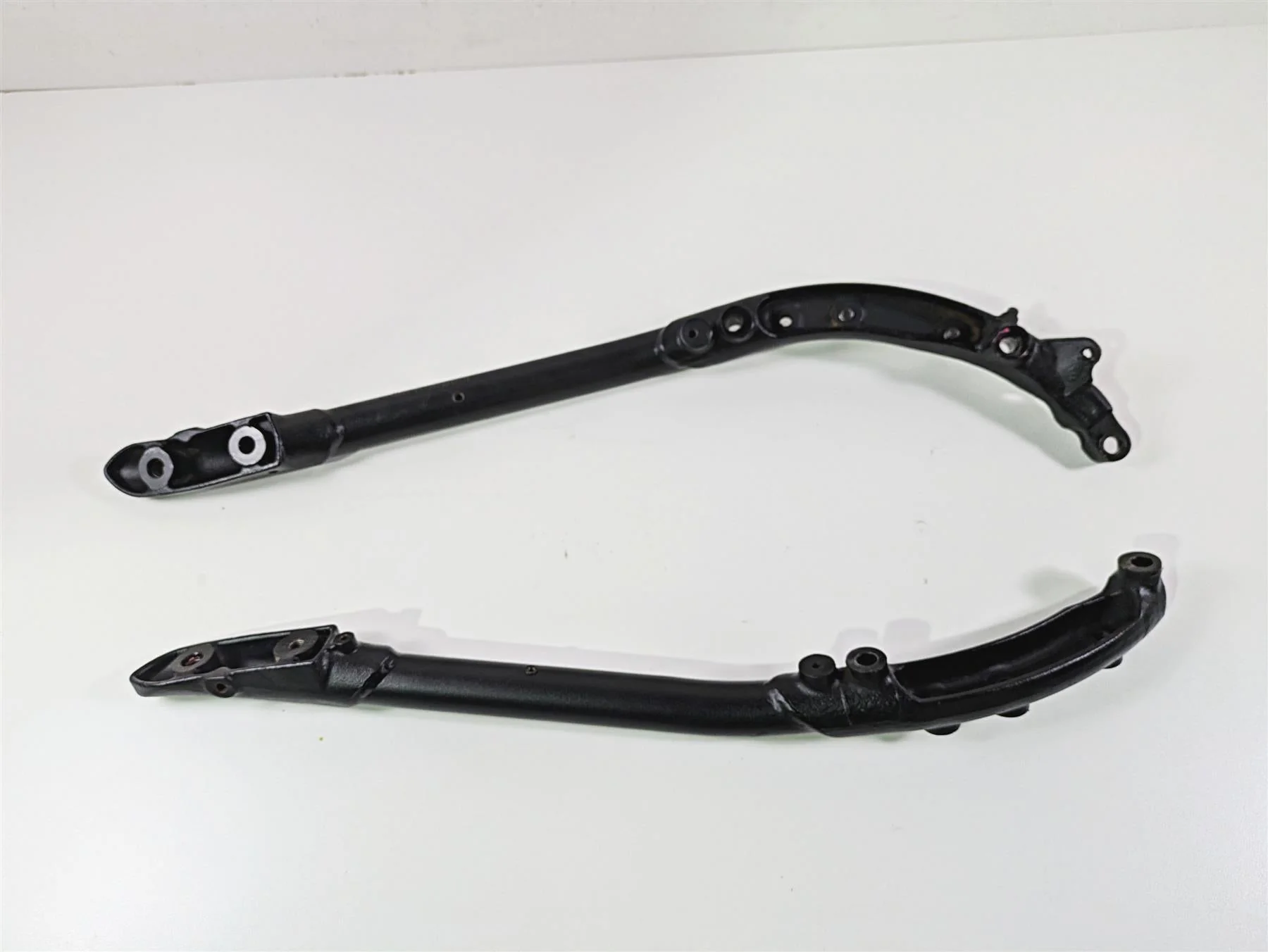 2016 Indian Chief Classic Front Frame Downtube Set 1018969 1018970 - Image 10