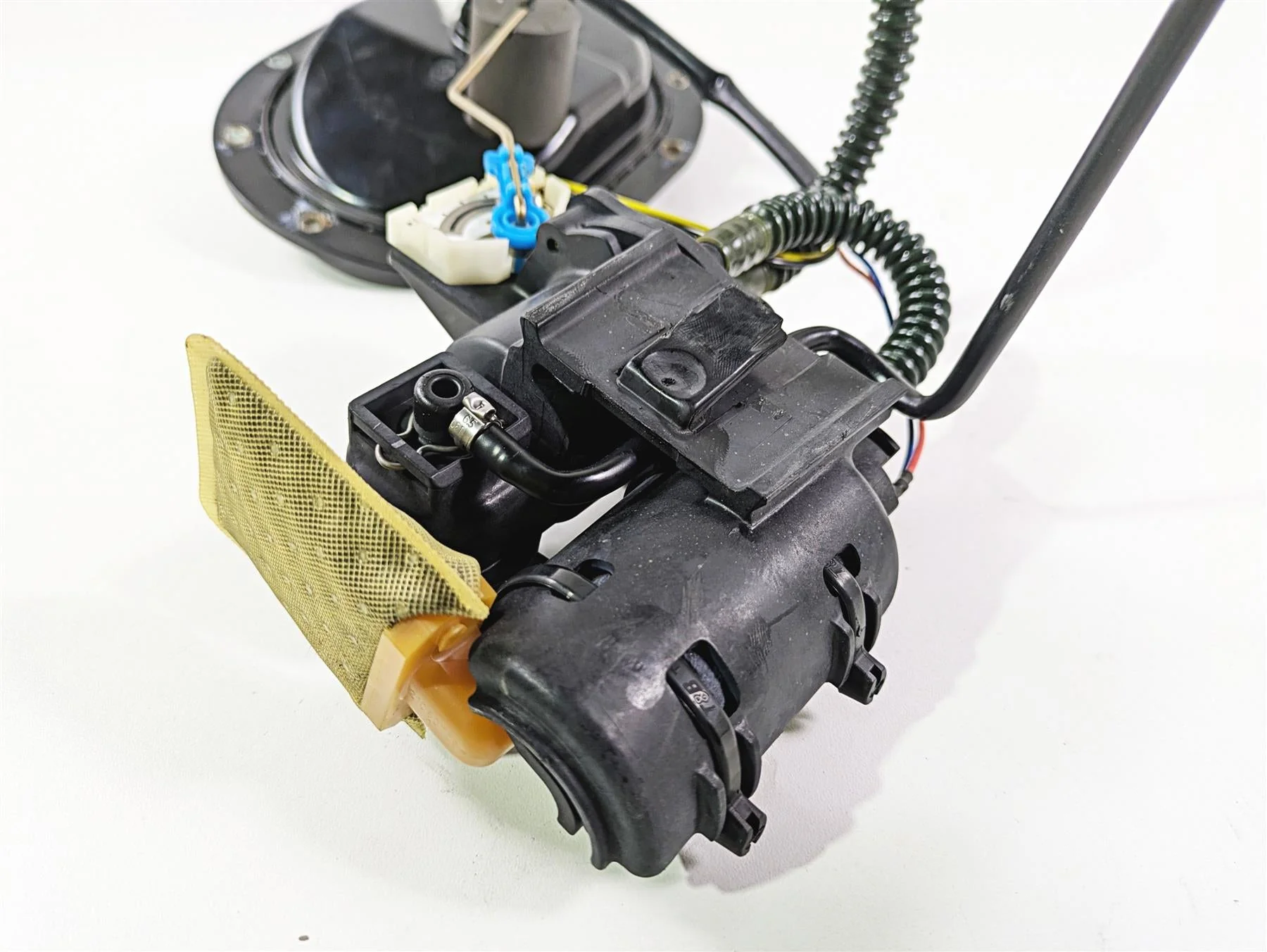 2016 Indian Chief Classic Fuel Gas Petrol Pump & Level Sender - Read 2522160 - Image 12