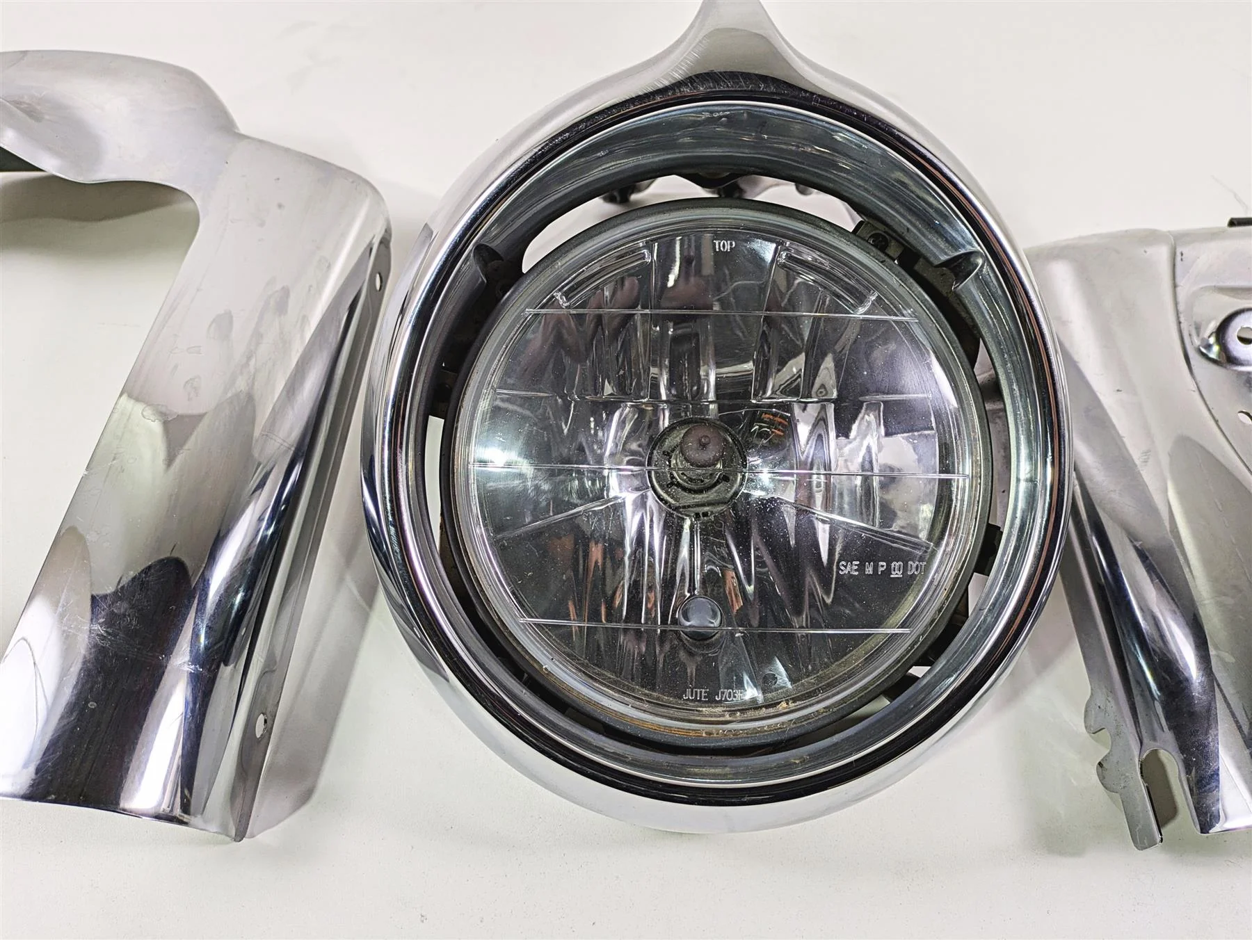 2016 Indian Chief Classic Headlight Head Lamp + Nacelle Cover Set 5632830 - Image 3