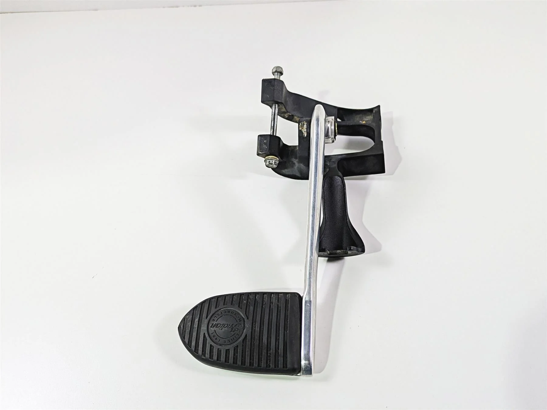 2016 Indian Chief Classic Left Front Floor Board Mount & Brake Pedal 1019864 - Image 2