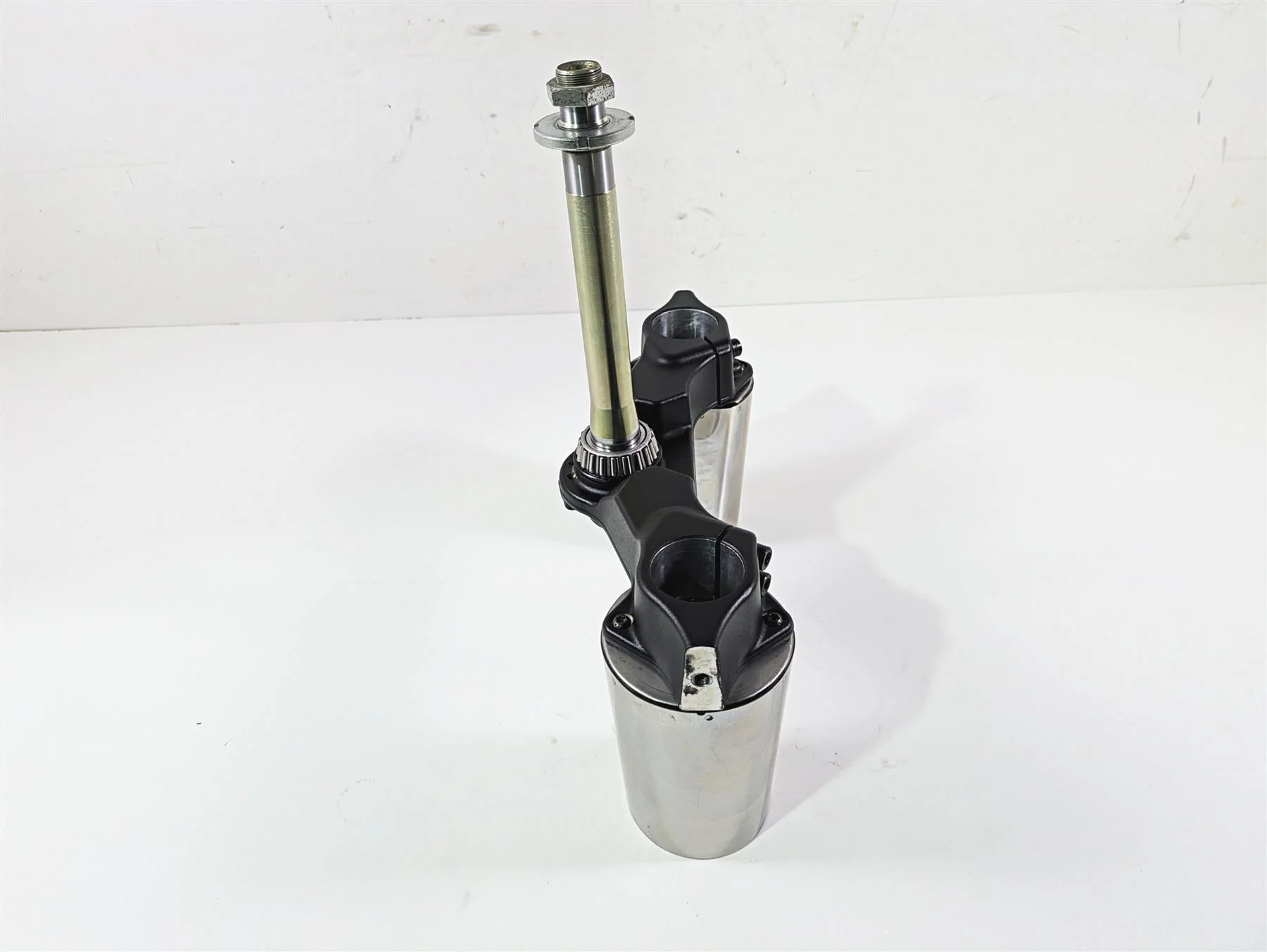 2016 Indian Chief Classic Lower Triple Tree Steering Yoke Stem 5138386 - Image 2