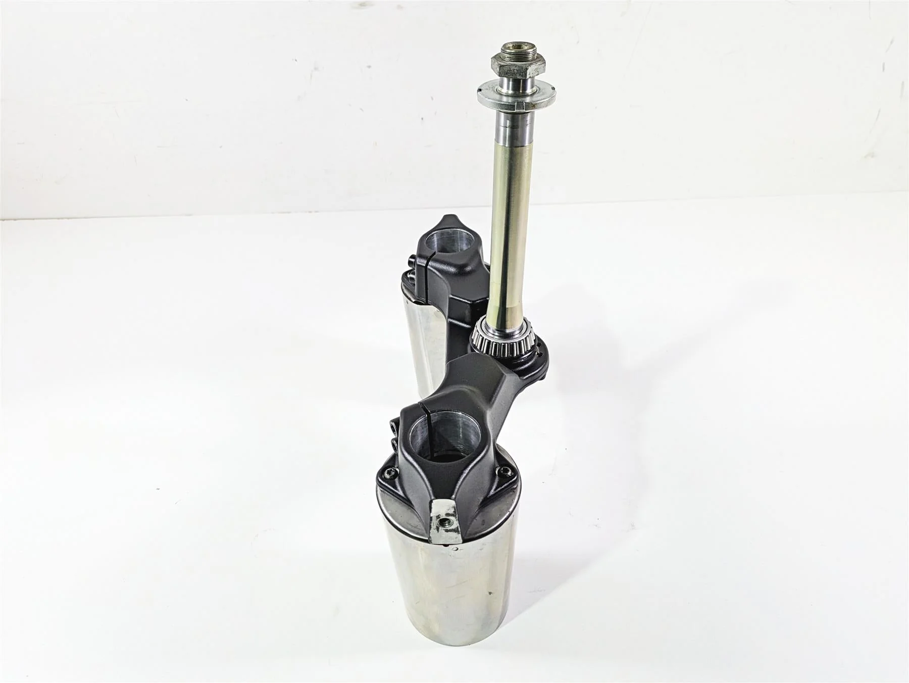 2016 Indian Chief Classic Lower Triple Tree Steering Yoke Stem 5138386 - Image 4