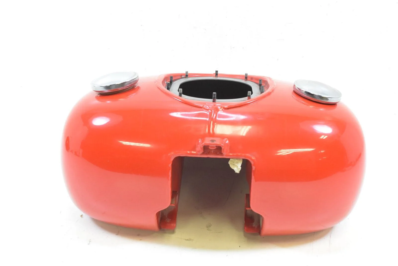 2016 Indian Chief Classic Nice Gas Fuel Petrol Tank - No Scratches 1021996-329 - Image 2