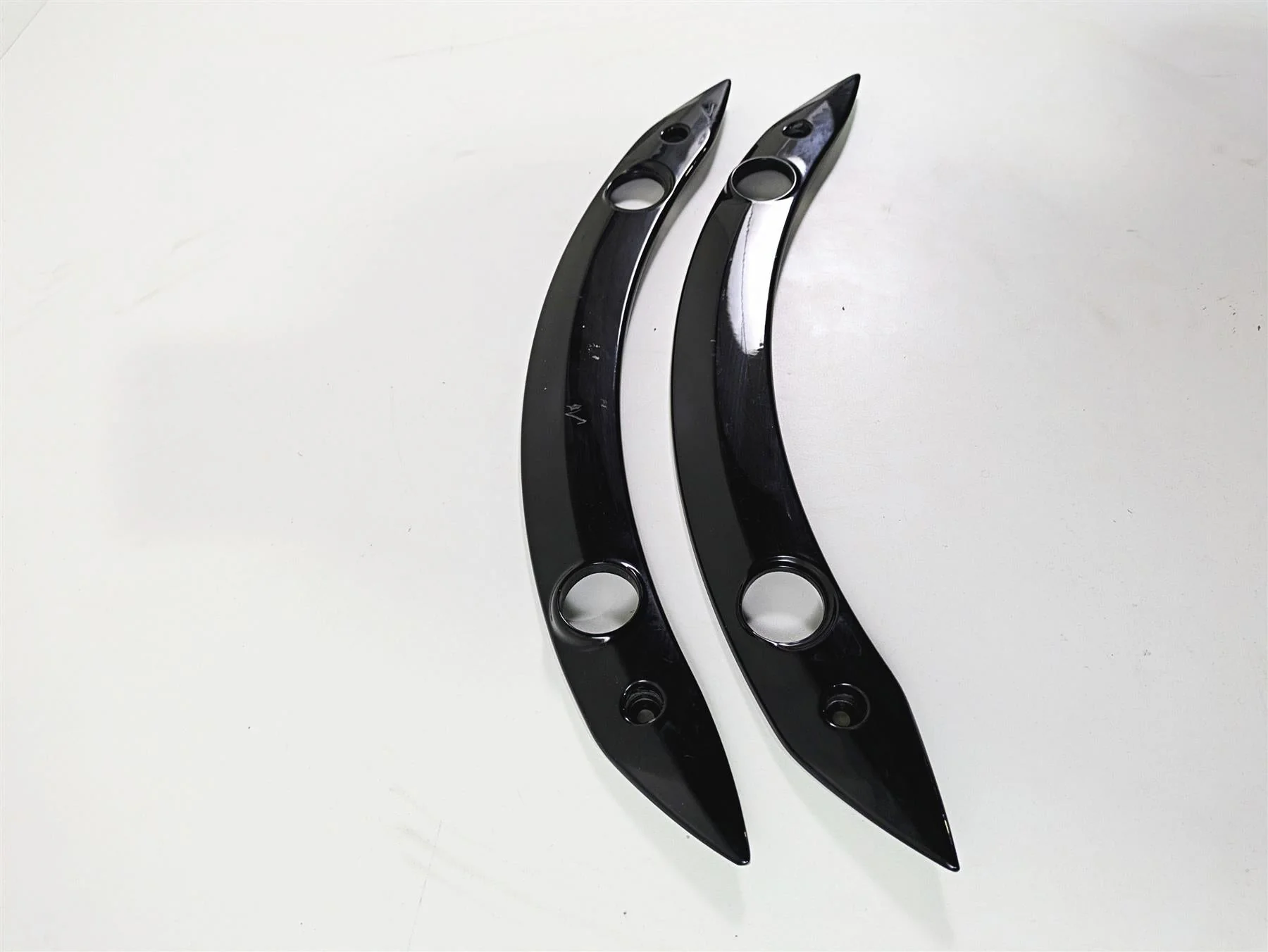 2016 Indian Chief Classic Rear Fender Side Struts Braces 5139599 5139598 - Image 2