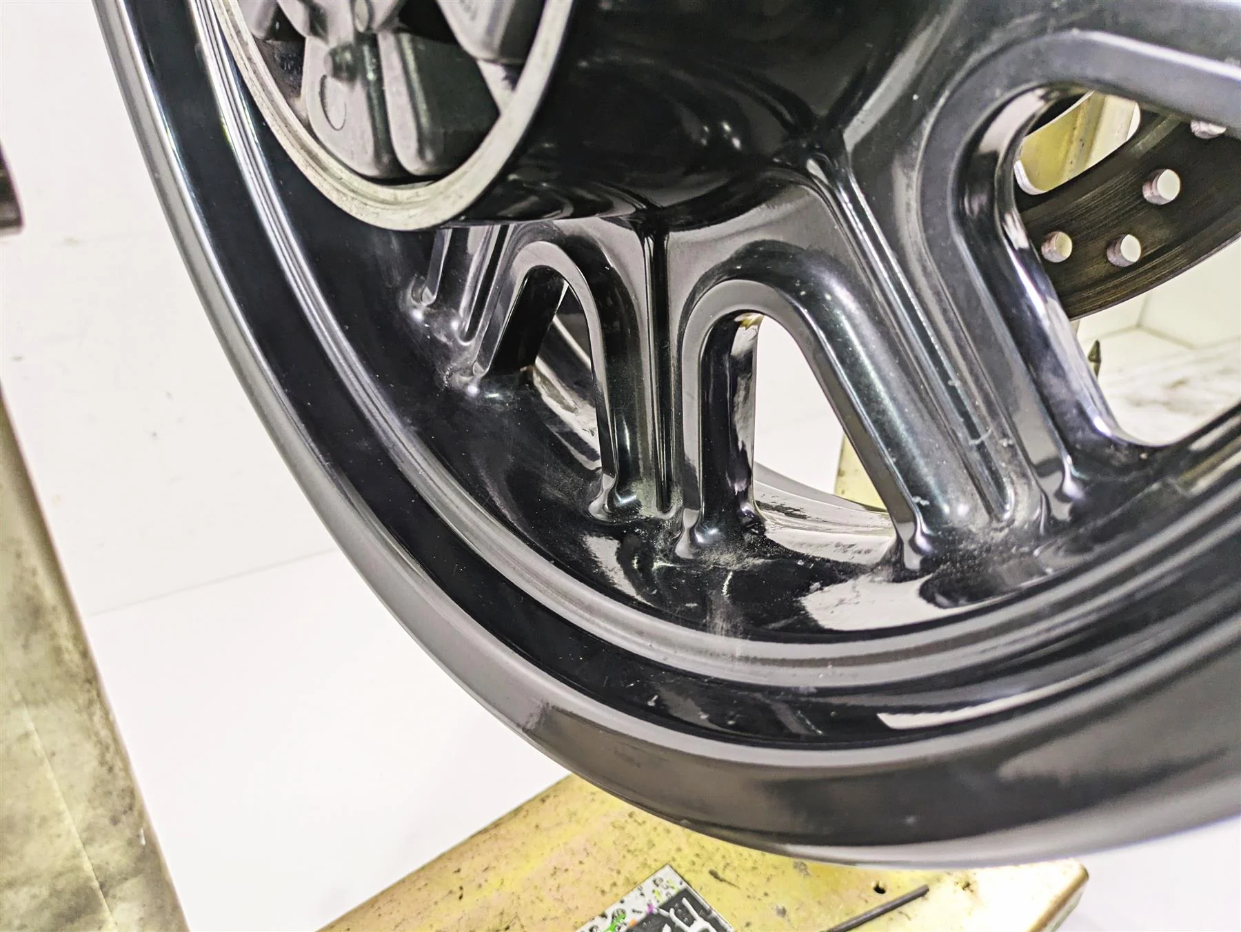 2016 Indian Chief Classic Straight 16x5 Rear Wheel Rim 1522506 - Image 7
