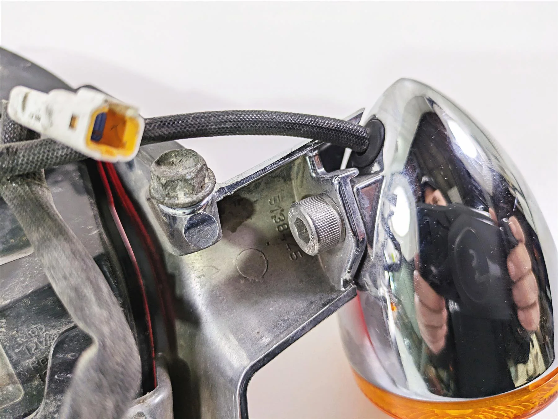 2016 Indian Chief Classic Taillight Blinker Turn Signal Plate Holder 5138445 - Image 11