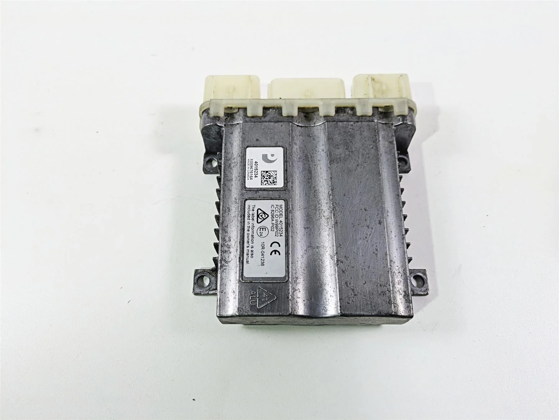 2016 Indian Chief Classic Vcm Vehicle Control Module Unit 4015234 4016189 - Image 3