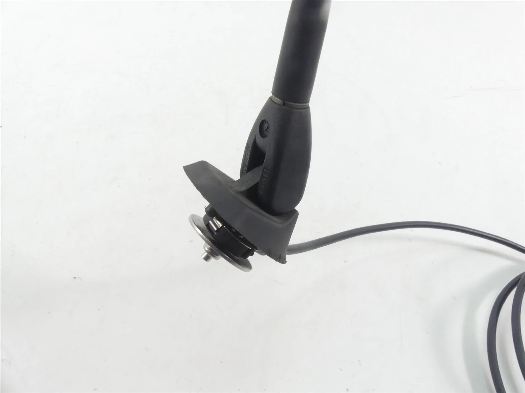2016 Indian Chieftain Dark Horse Audio Radio Antenna 90 Degree 4012274 - Image 5