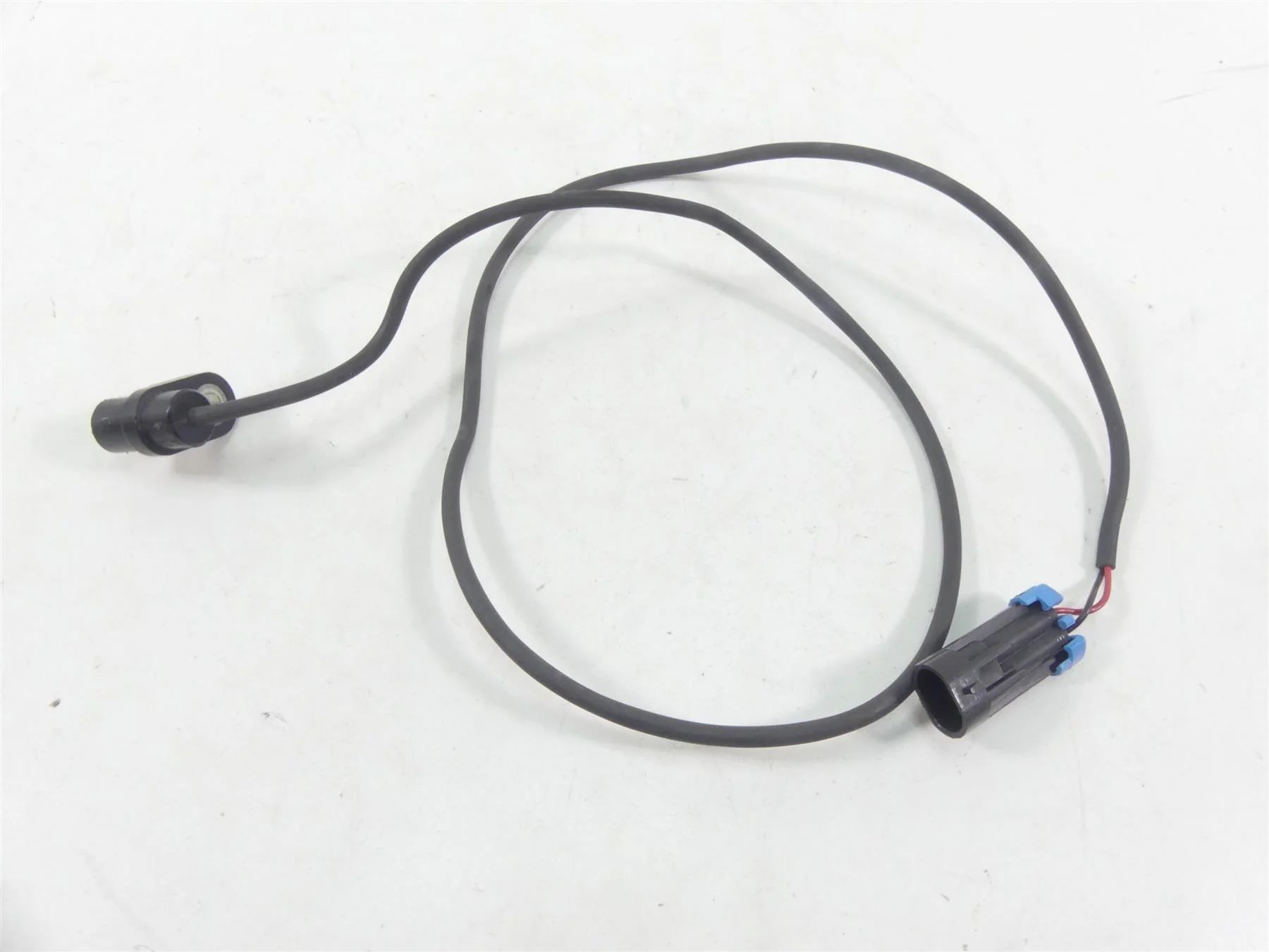2016 Indian Chieftain Dark Horse Front Abs Brake Wheel Speed Sensor 4013251 - Image 2