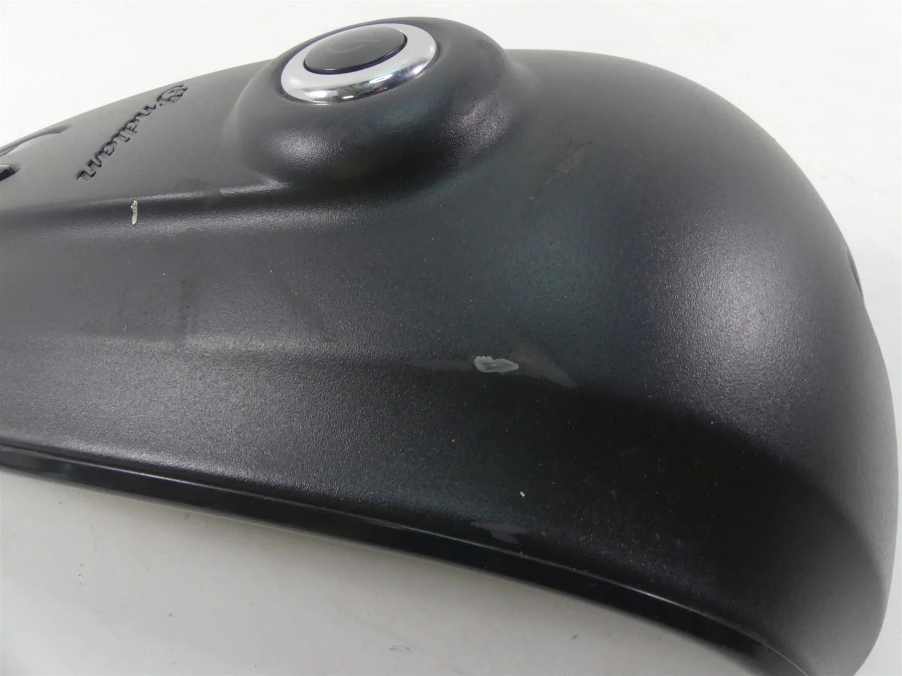 2016 Indian Chieftain Dark Horse Fuel Gas Petrol Tank Dash Cover Lock 5633354 - Image 6