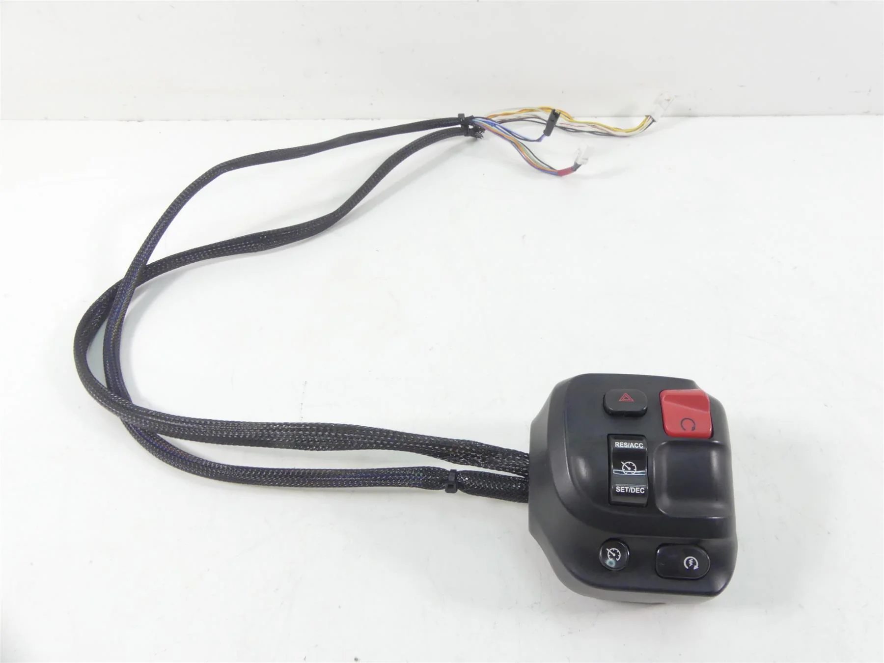 2016 Indian Chieftain Dark Horse Right Start Stop Cruise Control Switch 2413027