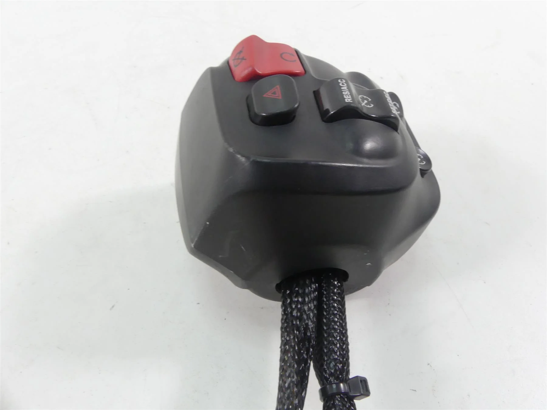 2016 Indian Chieftain Dark Horse Right Start Stop Cruise Control Switch 2413027 - Image 5