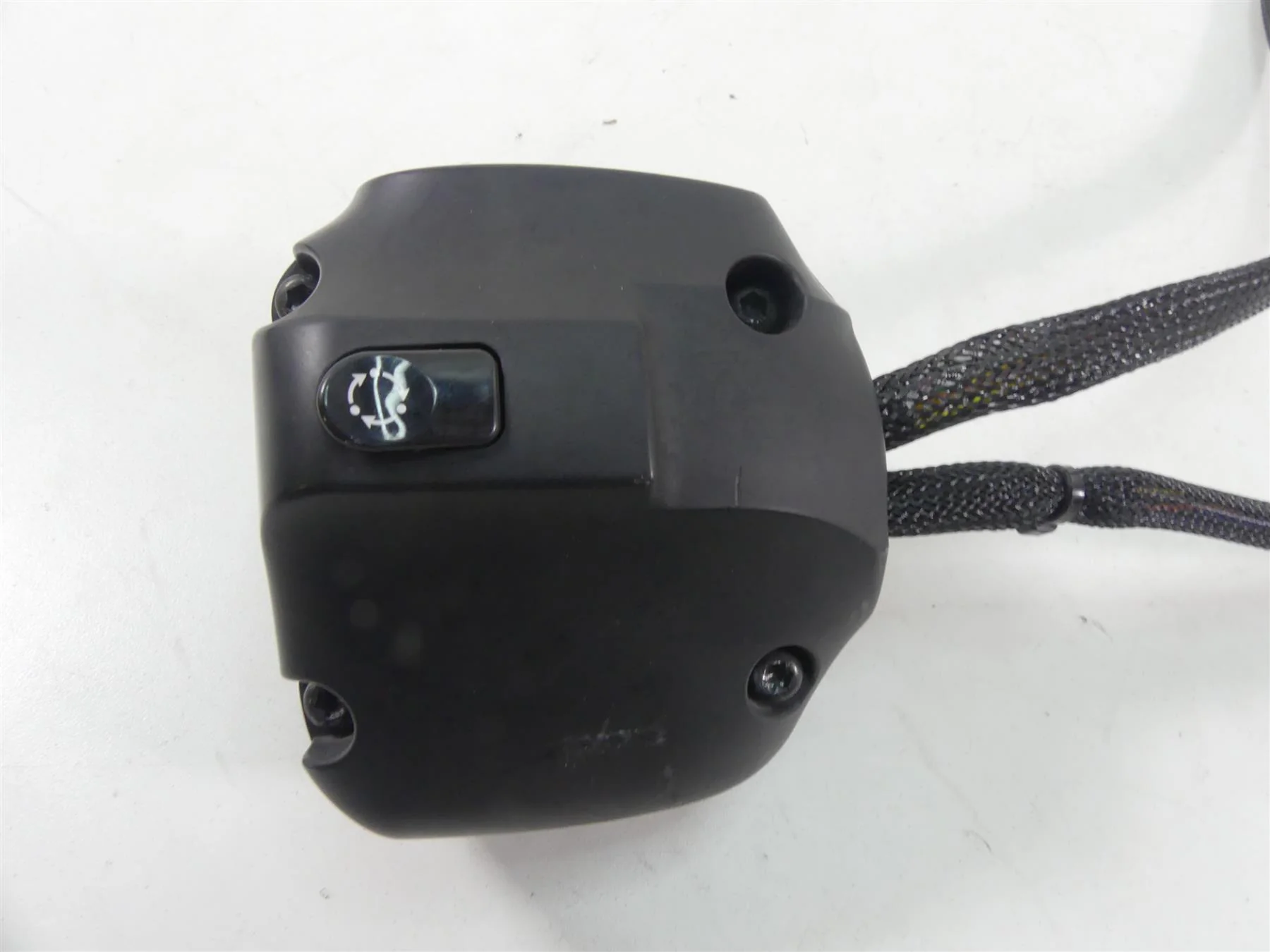 2016 Indian Chieftain Dark Horse Right Start Stop Cruise Control Switch 2413027 - Image 7