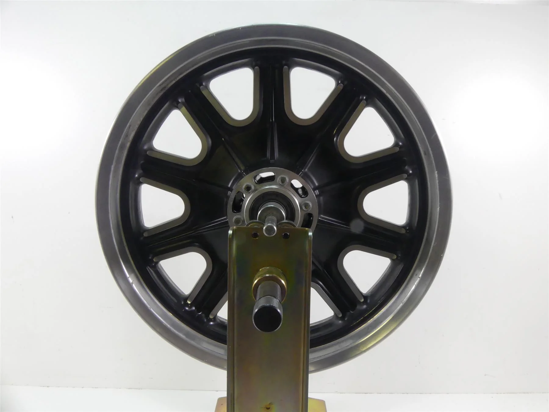 2016 Indian Chieftain Dark Horse Straight Front Cast Wheel Rim 16x3.5 1522505 - Image 10