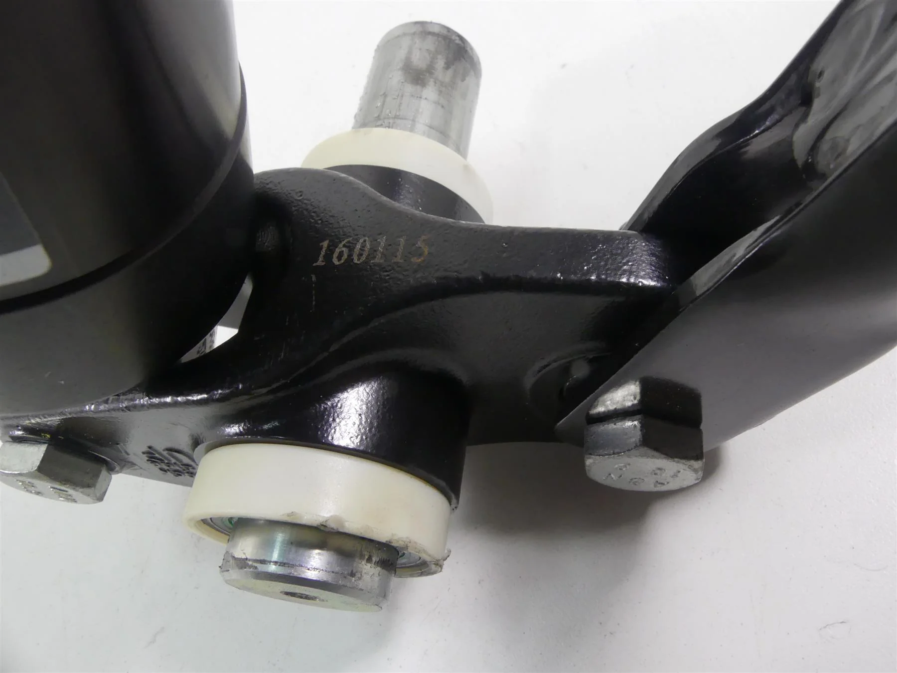 2016 Indian Chieftain Dark Horse Straight Rear Fox Shock Suspension 1543839 - Image 11
