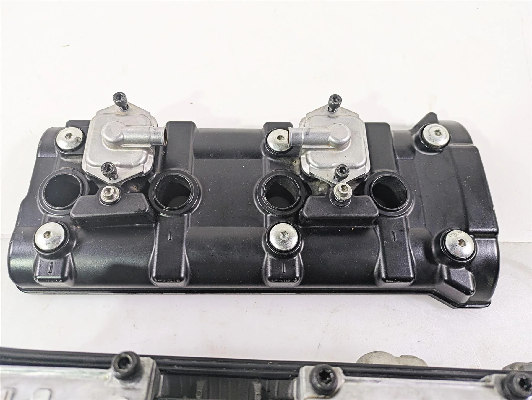 2016 Kawasaki ZX10R Ninja Cylinderhead & Valve Cover Set 11008-0869 - Image 4