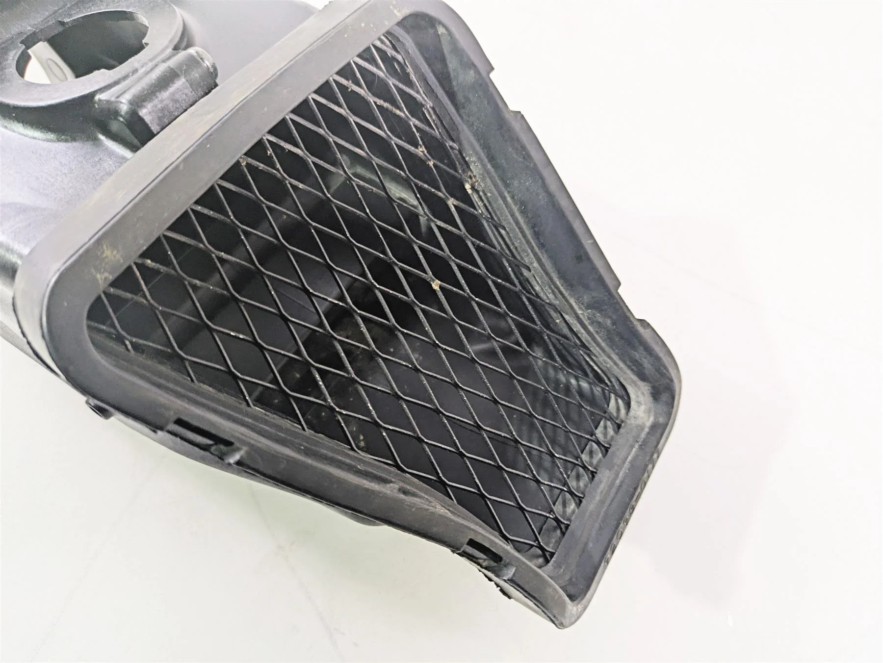 2016 Kawasaki ZX10R Ninja Front Center Air Duct Scoop Ram 39045-0041 - Image 7