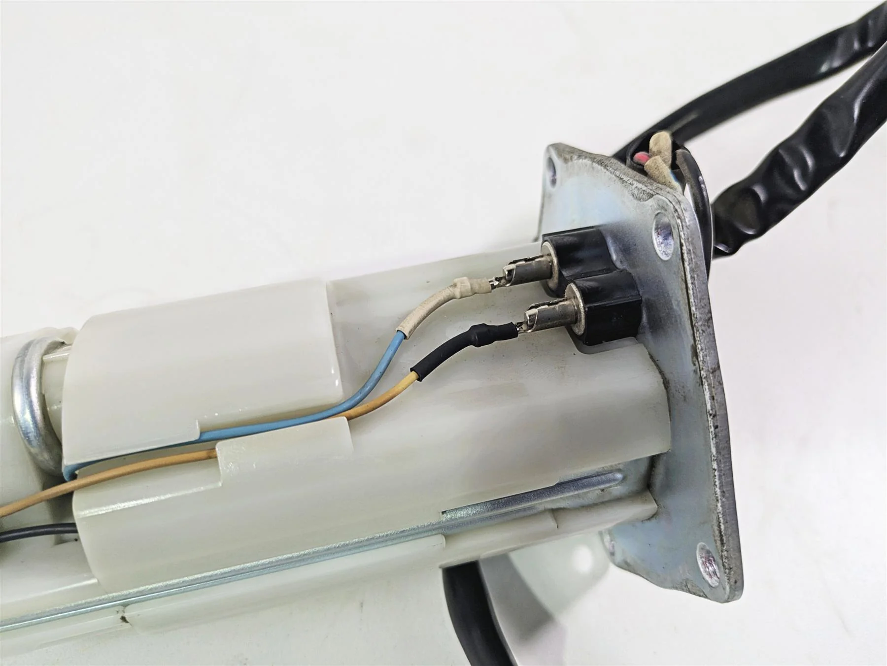 2016 Kawasaki ZX10R Ninja Fuel Gas Petrol Pump 49040-0750 - Image 6
