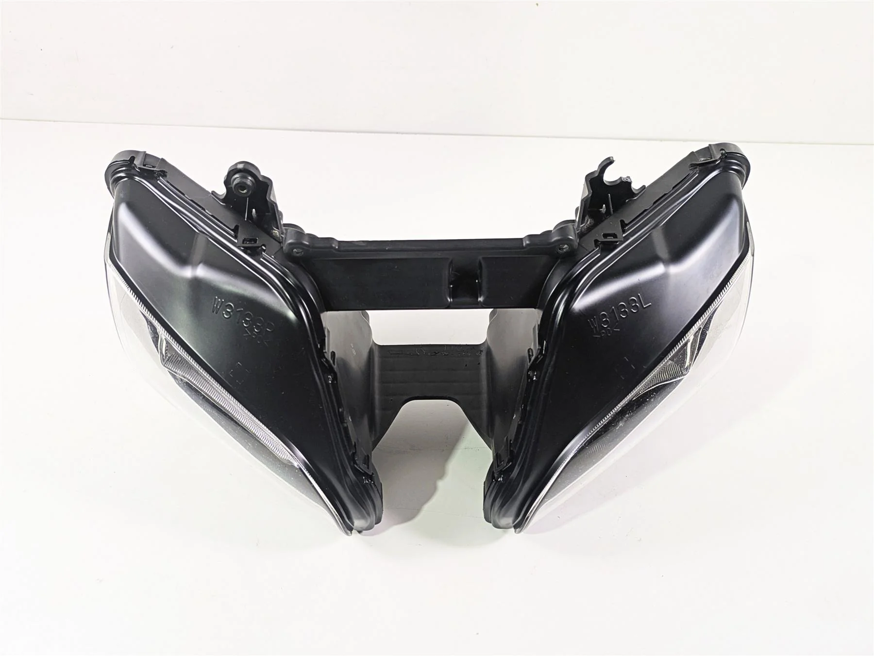 2016 Kawasaki ZX10R Ninja Headlight Head Light Lamp Lens - Read 23007-0203