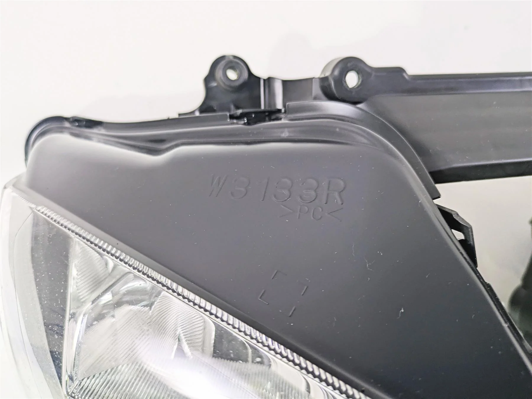 2016 Kawasaki ZX10R Ninja Headlight Head Light Lamp Lens - Read 23007-0203 - Image 10