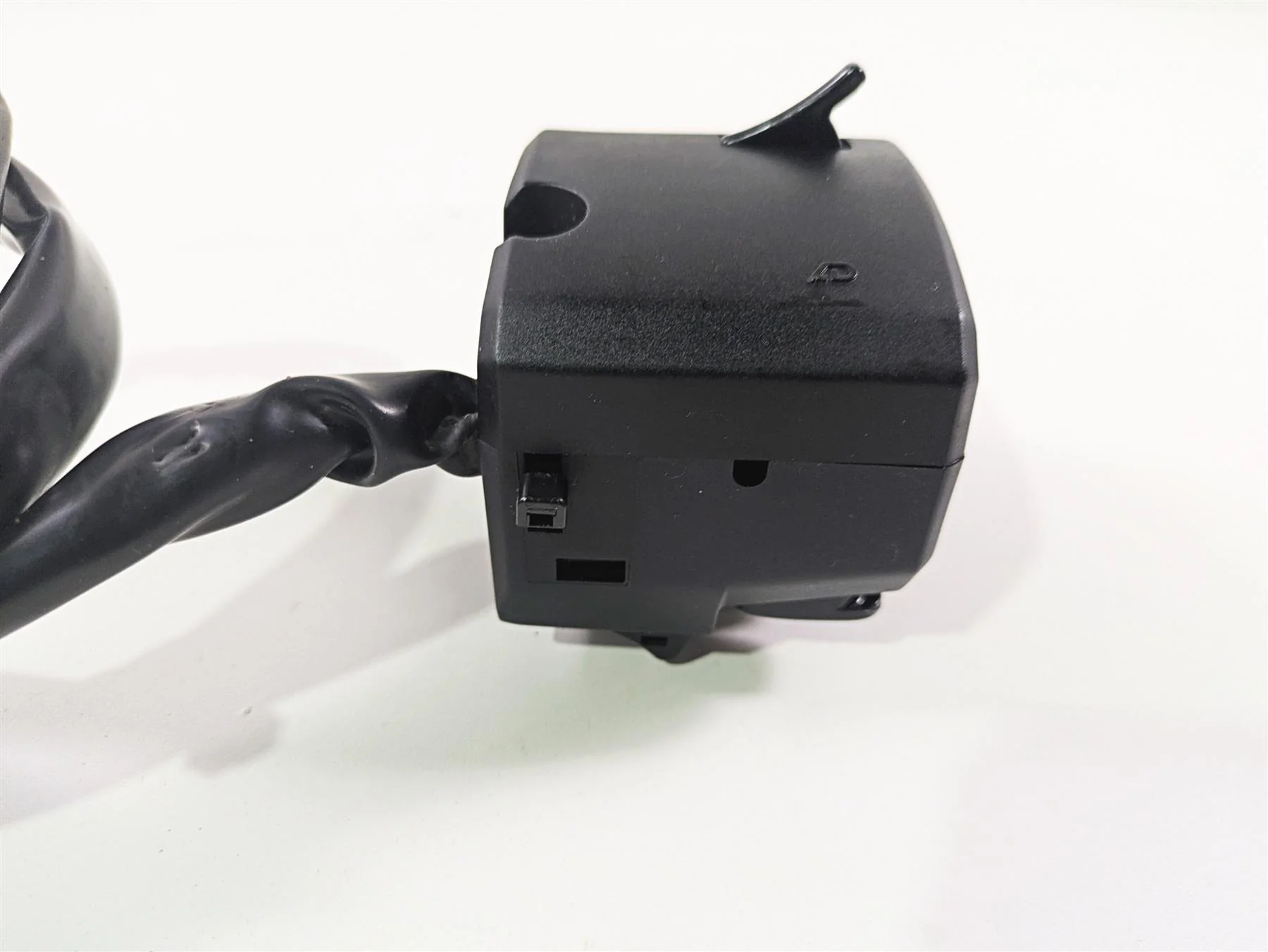 2016 Kawasaki ZX10R Ninja Left Hand Light Control Switch 46091-0323 46091-0606 - Image 10