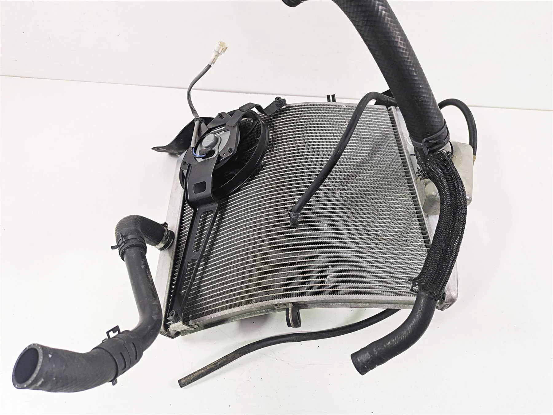2016 Kawasaki ZX10R Ninja Radiator Fan Reservoir Hoses Set 39061-0566 - Image 10