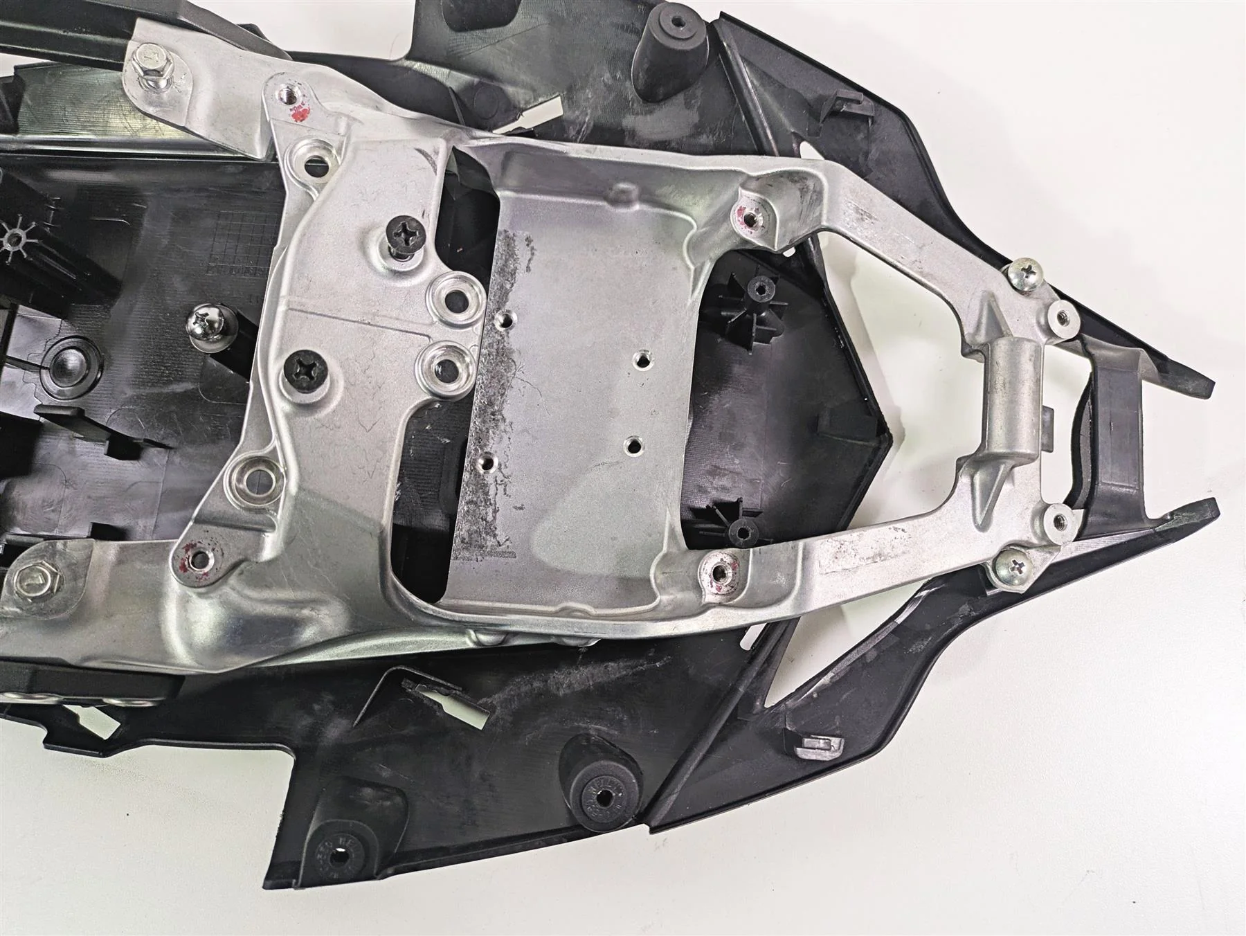 2016 Kawasaki ZX10R Ninja Rear Subframe & Inner Fender 32160-0801 32160-0885 - Image 6