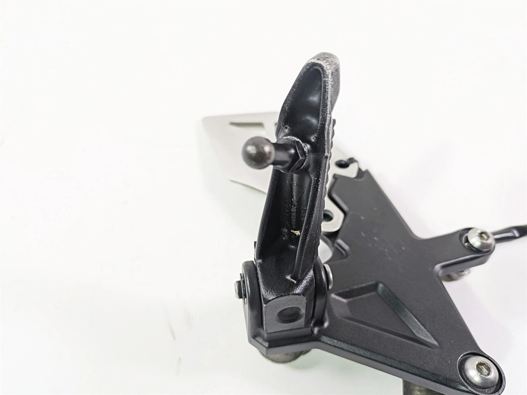 2016 Kawasaki ZX10R Ninja Right Front Footpeg + Mount 35063-1331-18R - Image 9