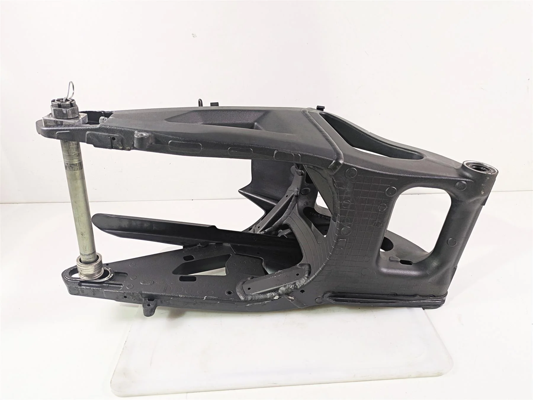 2016 Kawasaki ZX10R Ninja Straight Rear Swingarm Swing Arm 33001-0648 - Image 10