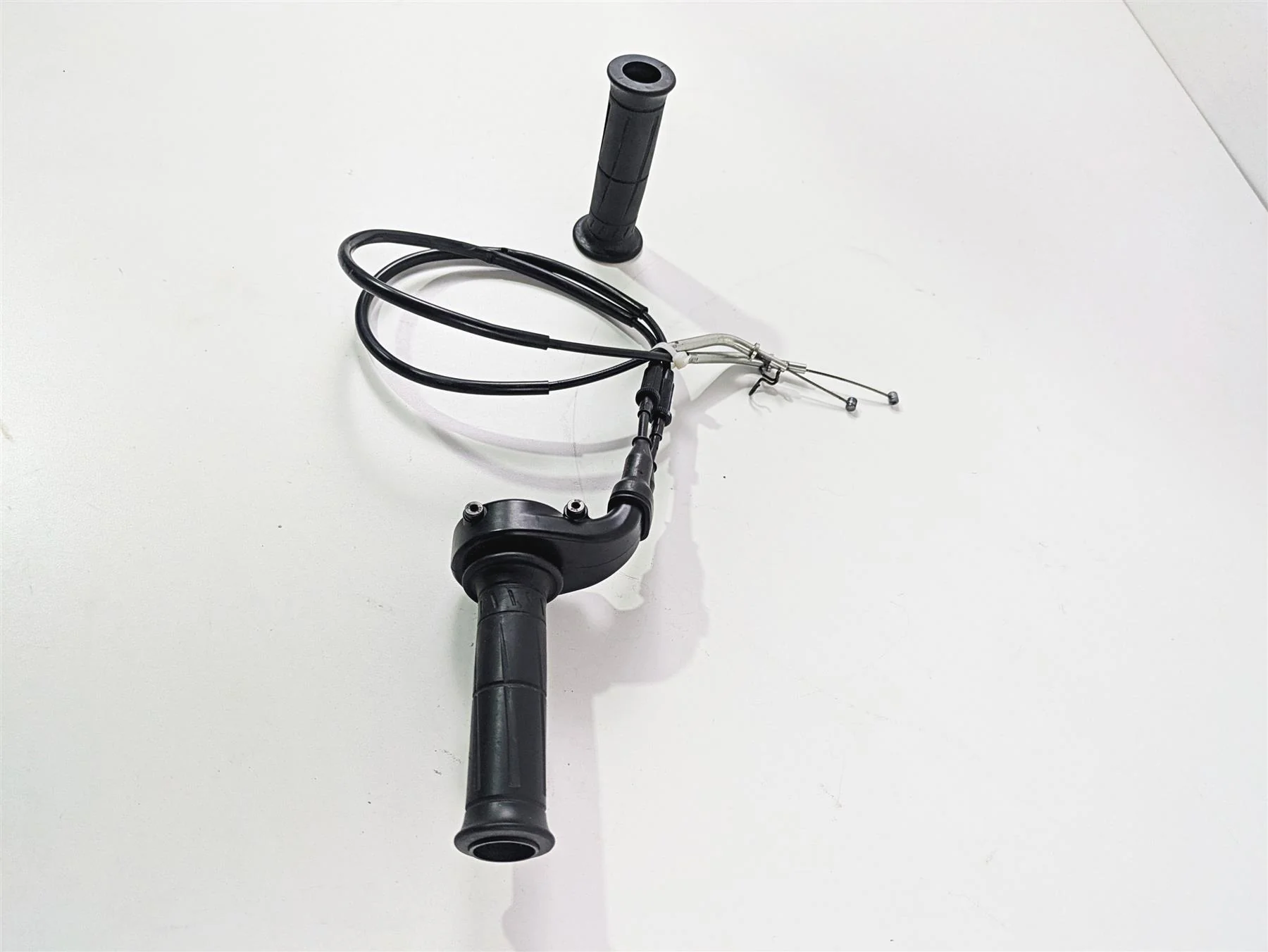 2016 Kawasaki ZX10R Ninja Throttle Grip & Cables Set 32099-0766 - Image 3