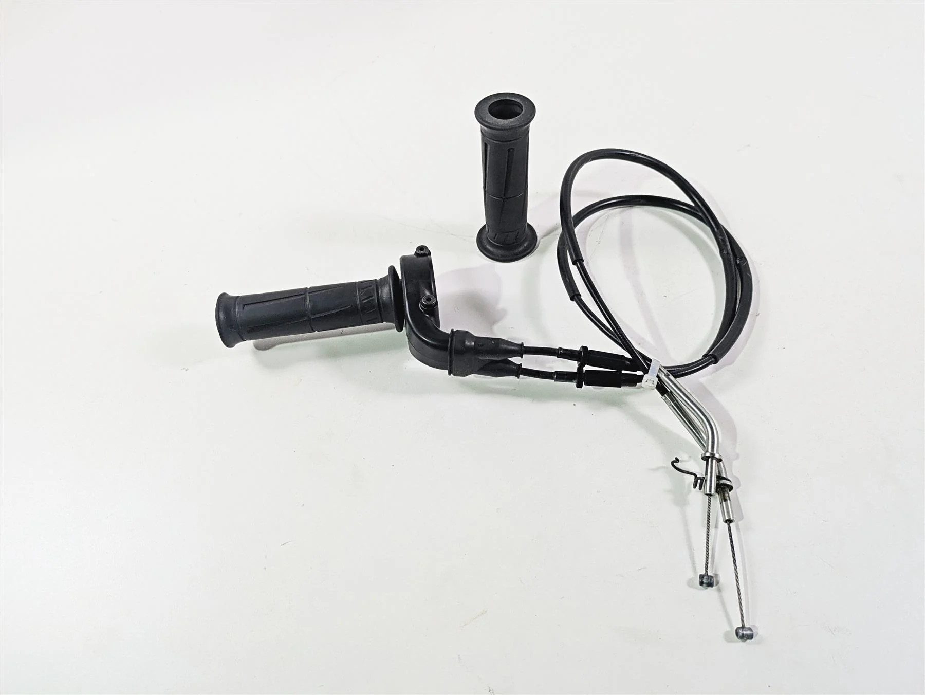 2016 Kawasaki ZX10R Ninja Throttle Grip & Cables Set 32099-0766 - Image 8