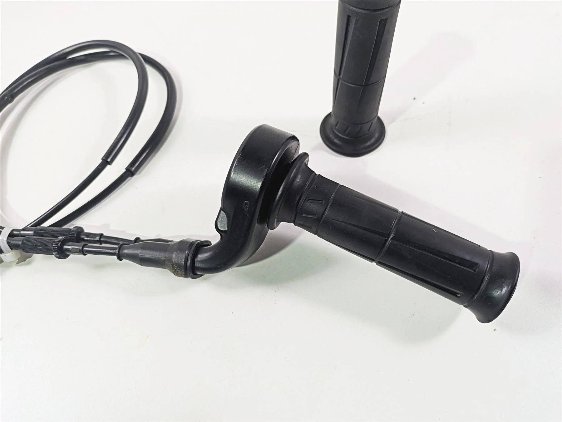 2016 Kawasaki ZX10R Ninja Throttle Grip & Cables Set 32099-0766 - Image 9