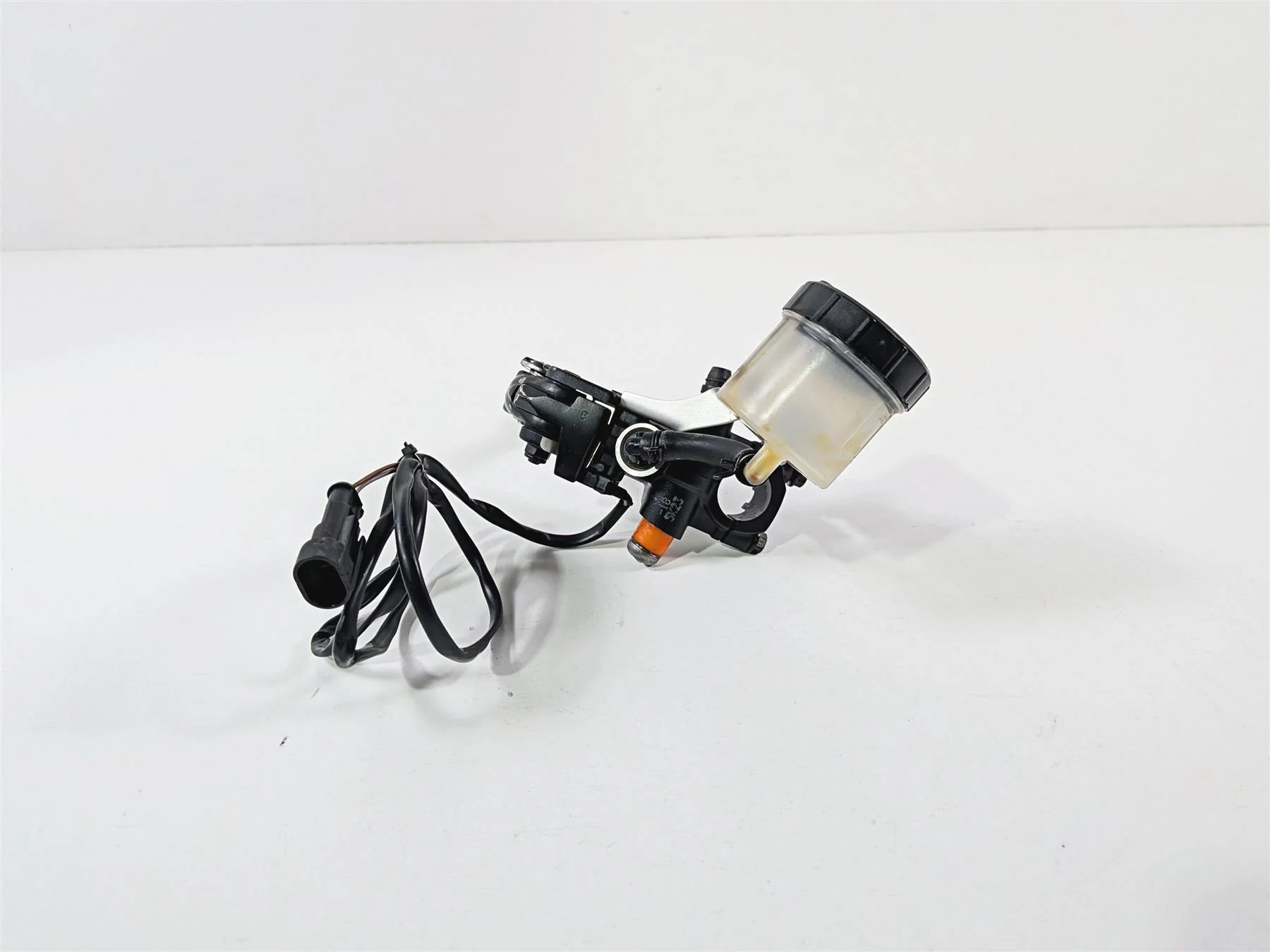 2016 KTM 1290 Super Adventure Brembo Radial Front Brake Pump 6201300110030 - Image 4