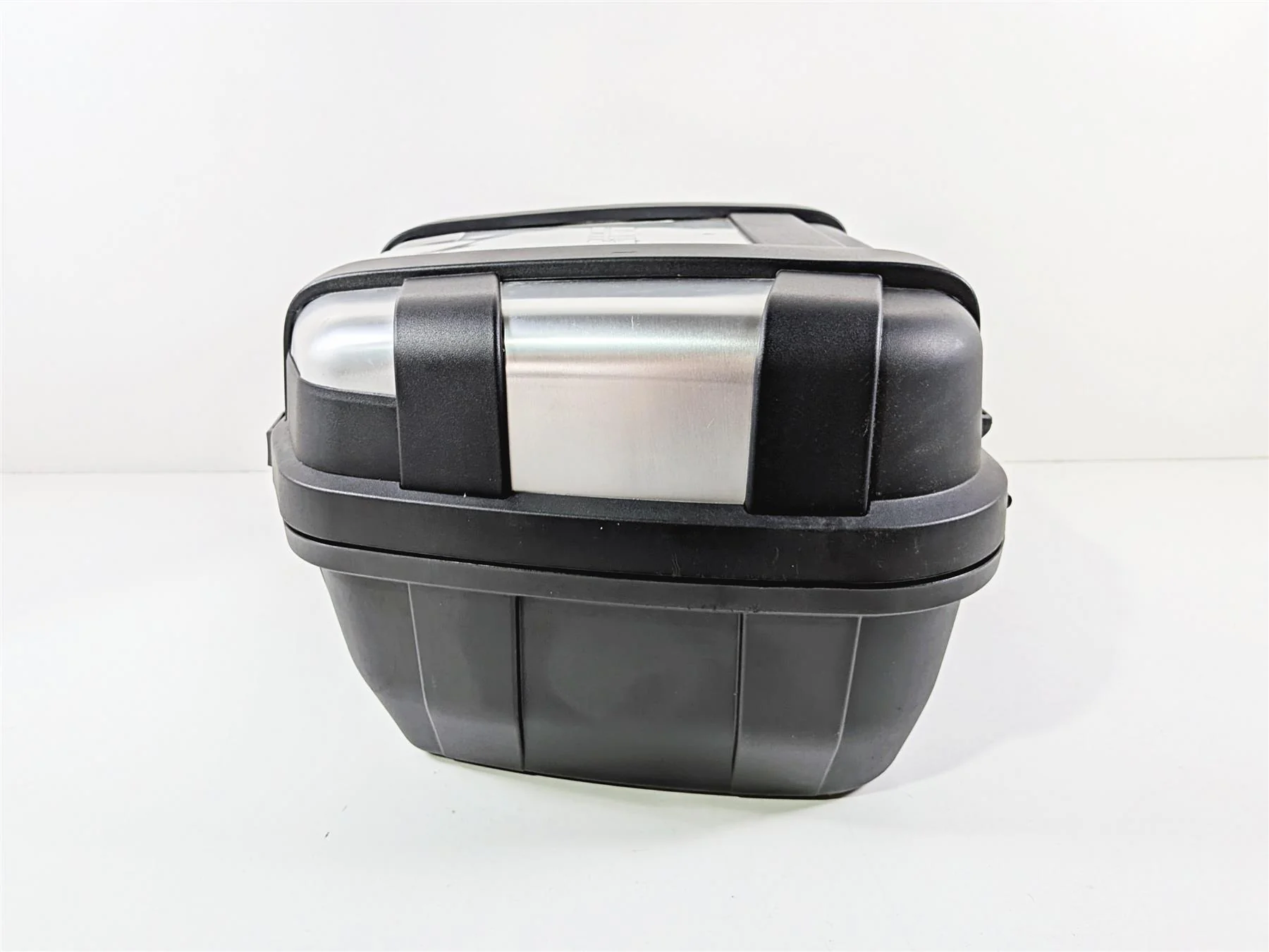2016 KTM 1290 Super Adventure Givi Rear Trunk Tour Pack Top Case 6513689 - Image 6