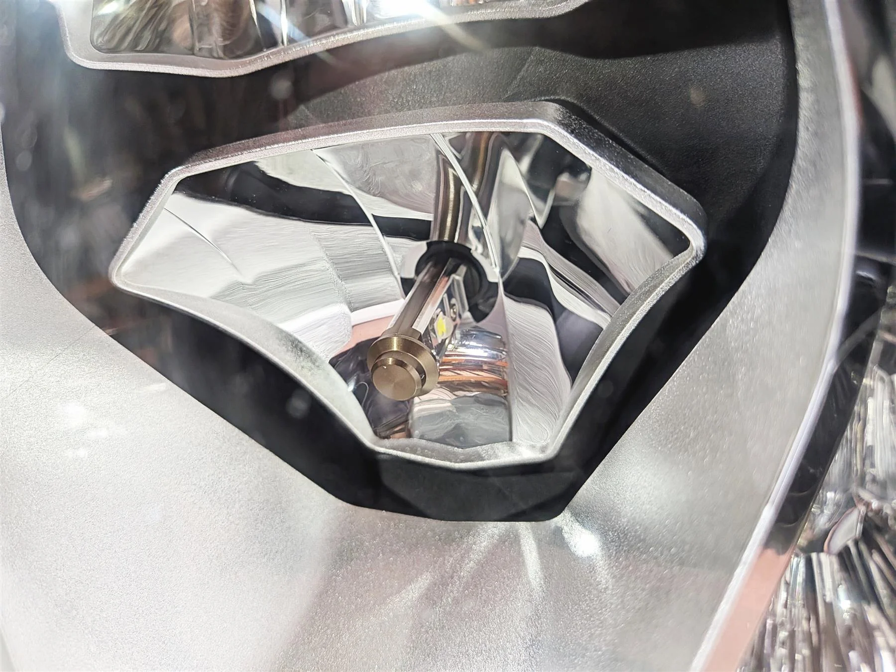 2016 KTM 1290 Super Adventure Headlight & Mount With LED Bulbs 60314001100 - Image 10