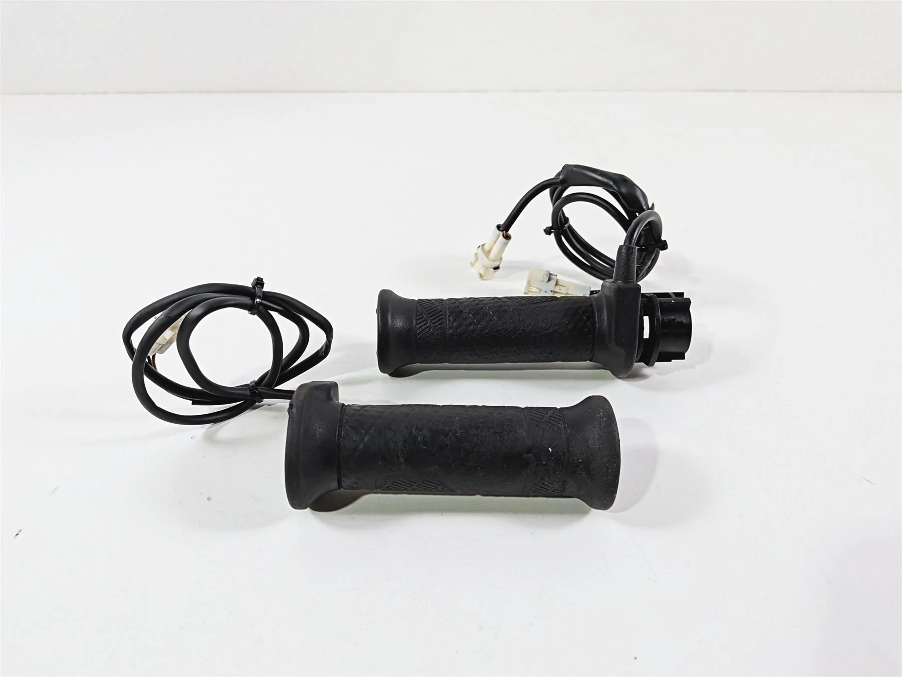 2016 KTM 1290 Super Adventure Heated Left Right Hand Grips Set - Image 2