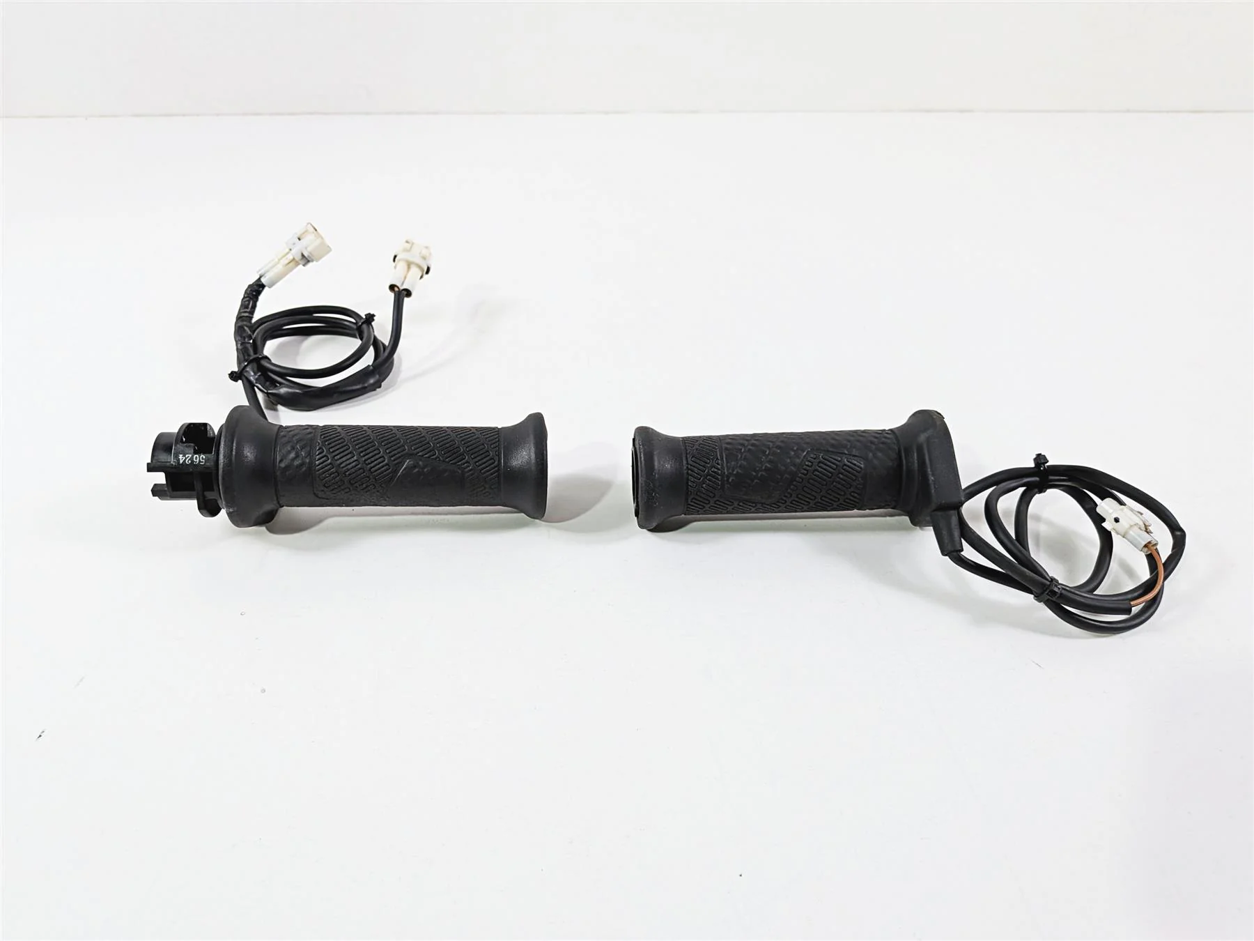 2016 KTM 1290 Super Adventure Heated Left Right Hand Grips Set - Image 4