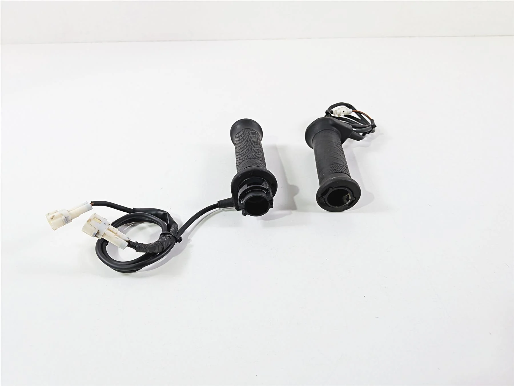 2016 KTM 1290 Super Adventure Heated Left Right Hand Grips Set - Image 5
