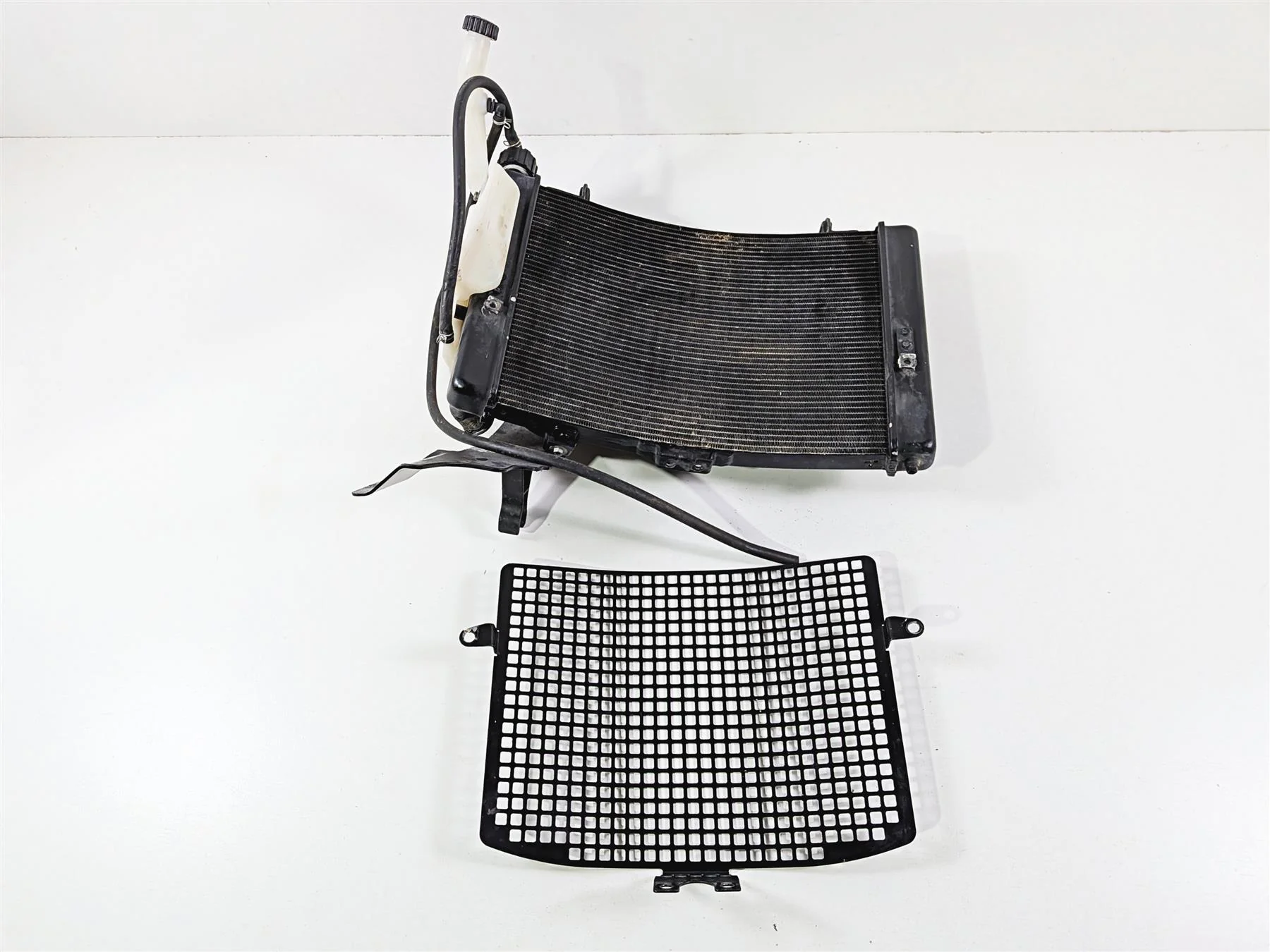2016 KTM 1290 Super Adventure Radiator Fan Reservoir Set - No Leaks 60335010100 - Image 3