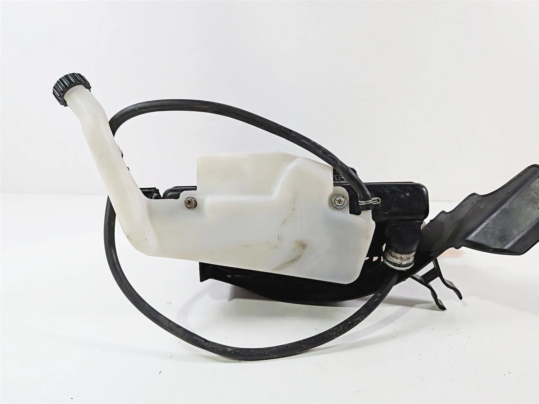 2016 KTM 1290 Super Adventure Radiator Fan Reservoir Set - No Leaks 60335010100 - Image 7