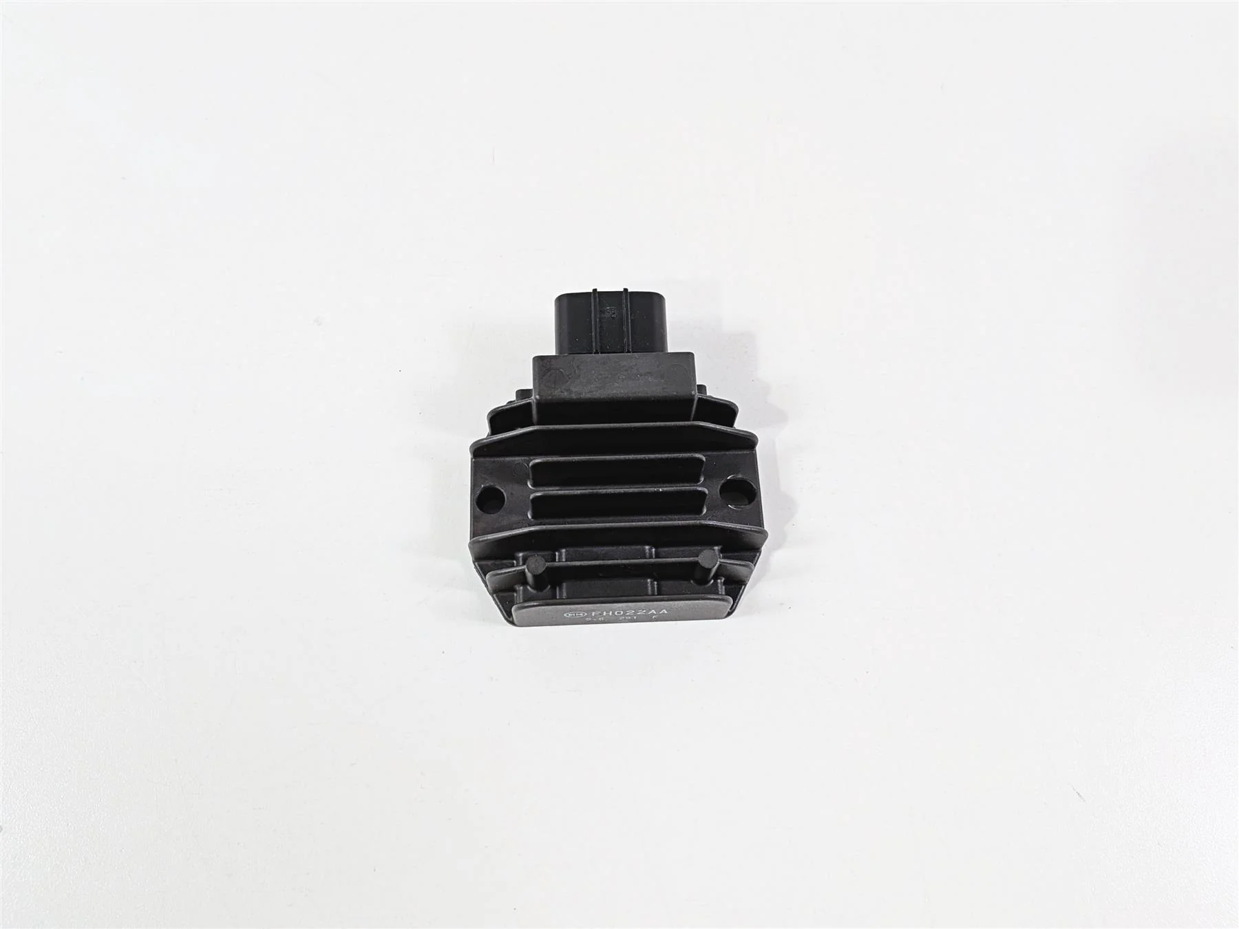2016 KTM 1290 Super Adventure Rectifier Voltage Regulator 60311034000 FH022AA - Image 3