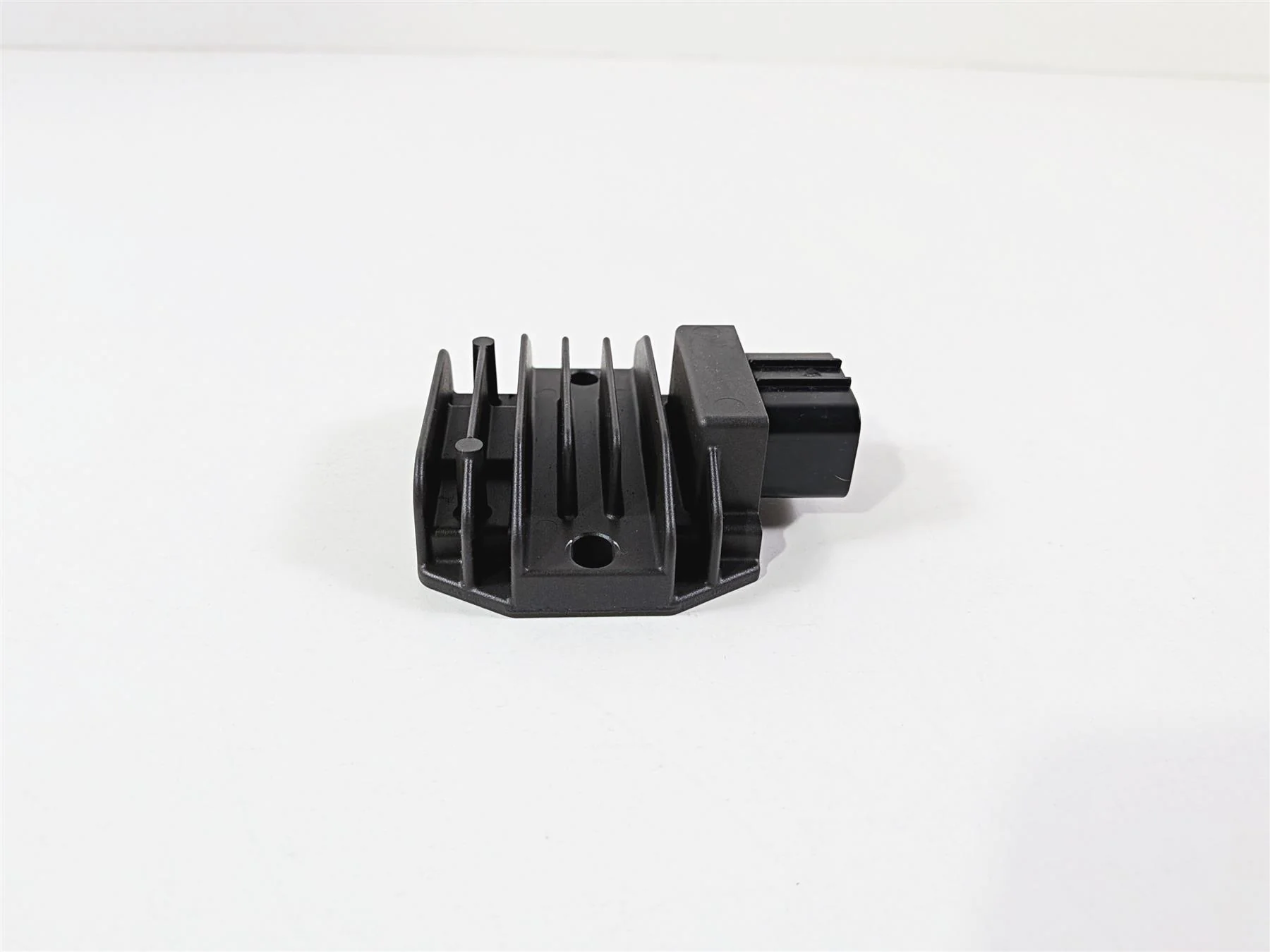2016 KTM 1290 Super Adventure Rectifier Voltage Regulator 60311034000 FH022AA - Image 7